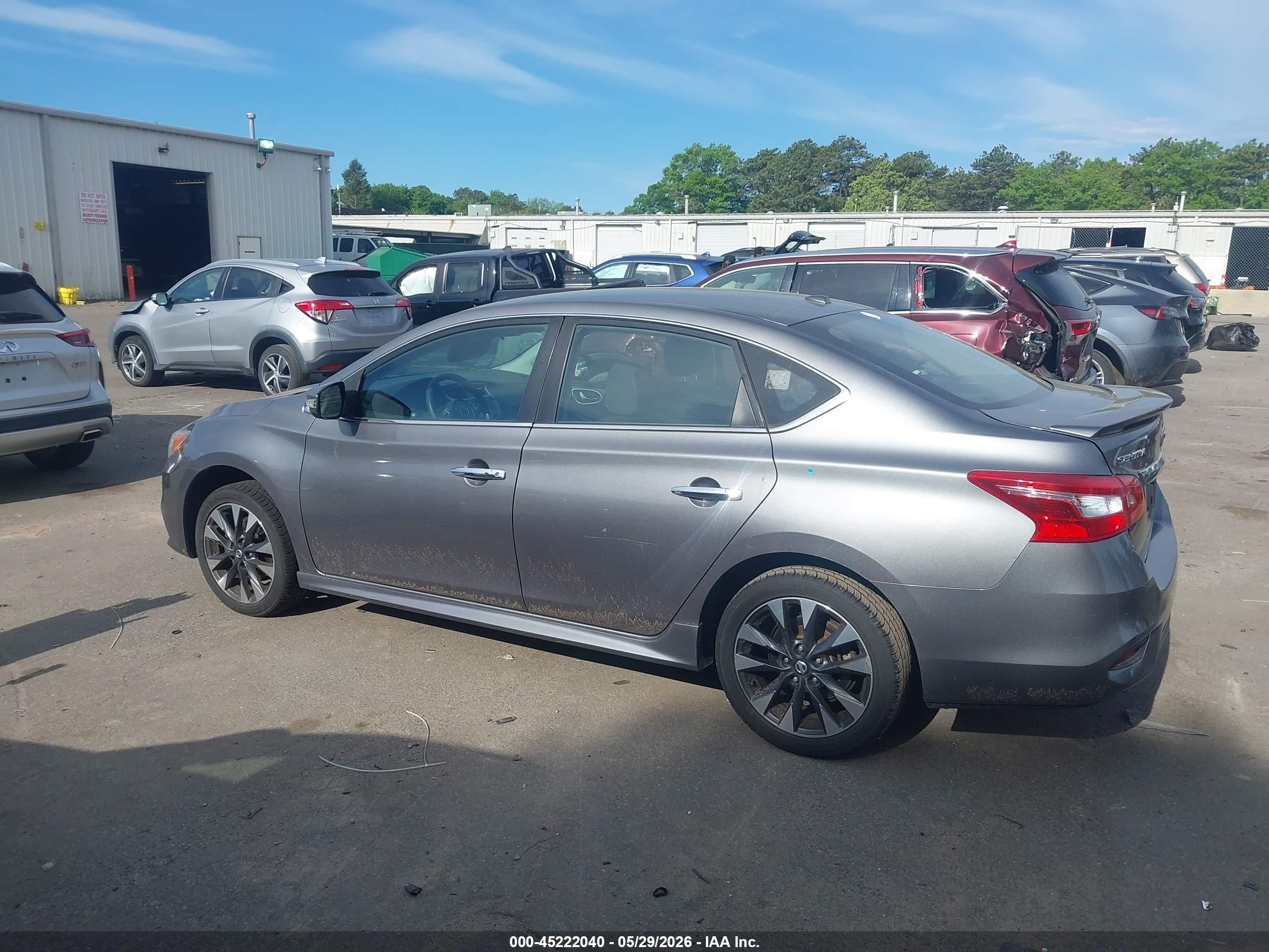 2017 Nissan Sentra Sr Gray vin: 3N1AB7APXHY348007