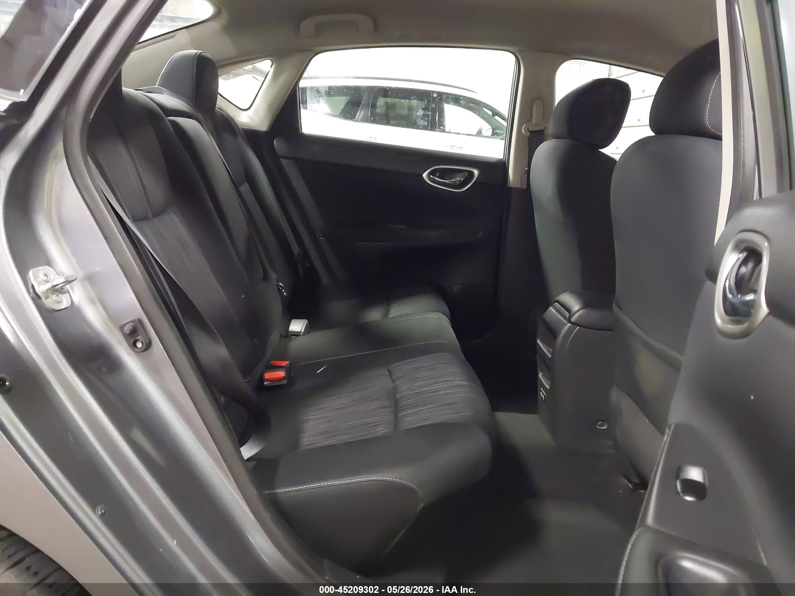 2018 Nissan Sentra Sv Серый vin: 3N1AB7APXJL618128