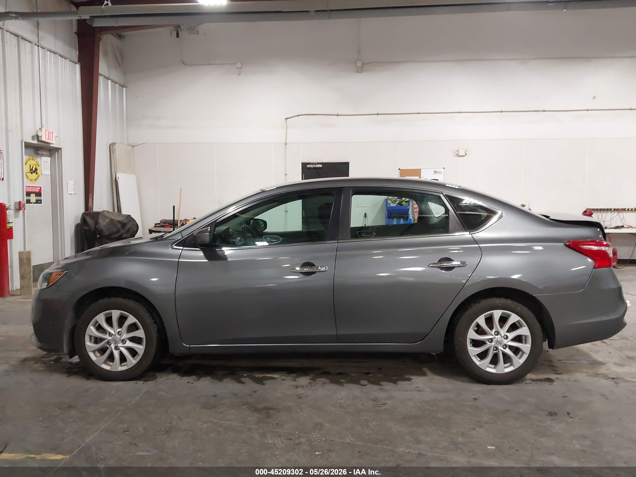 2018 Nissan Sentra Sv Серый vin: 3N1AB7APXJL618128