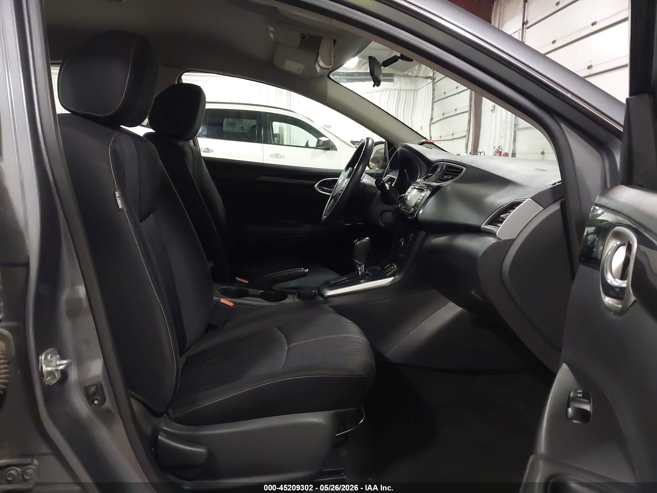 2018 Nissan Sentra Sv Серый vin: 3N1AB7APXJL618128