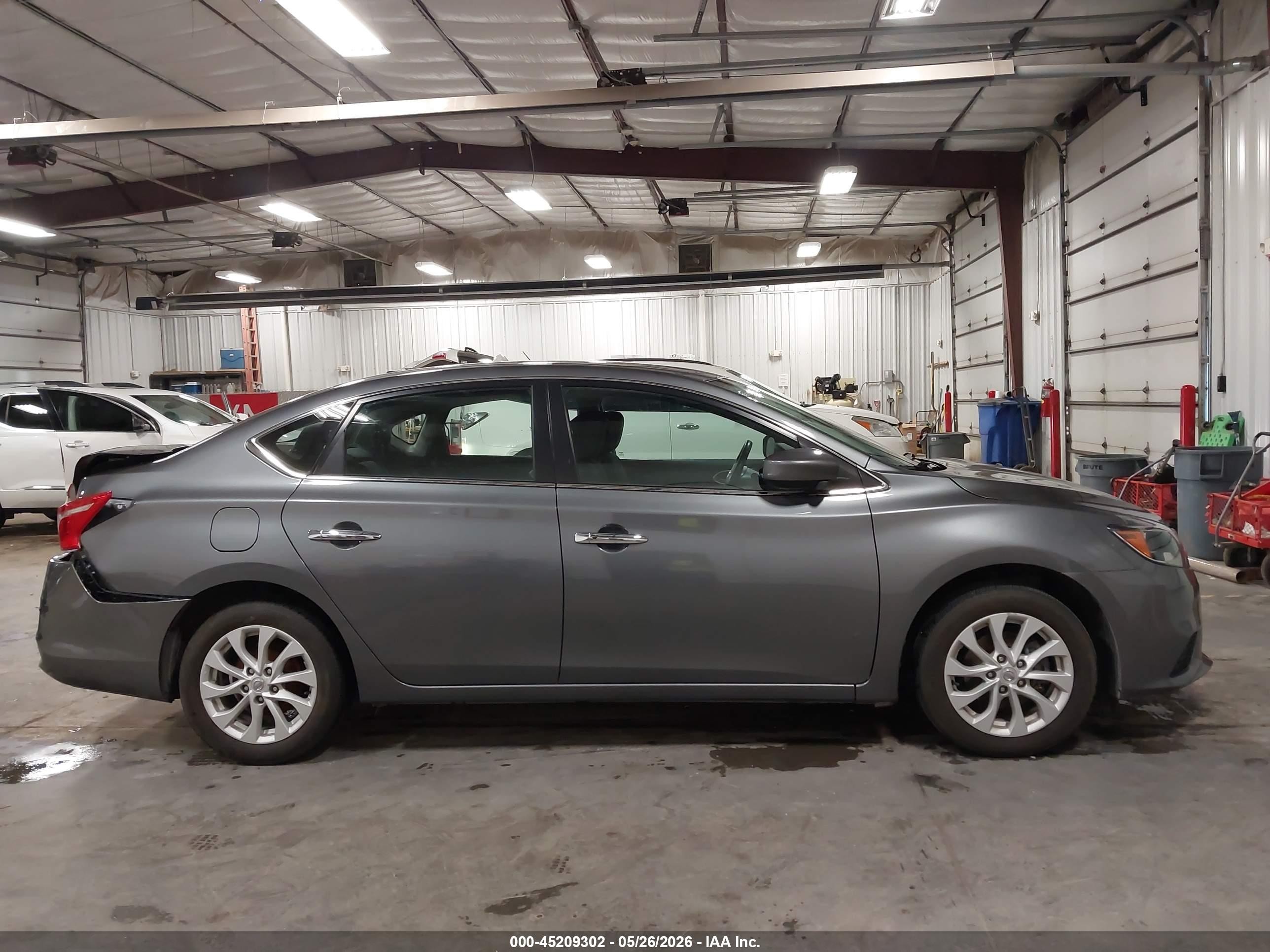 2018 Nissan Sentra Sv Серый vin: 3N1AB7APXJL618128