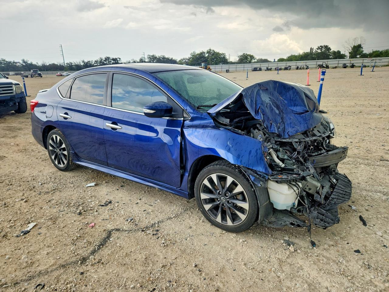 2018 Nissan Sentra Sr Синий vin: 3N1AB7APXJY331682