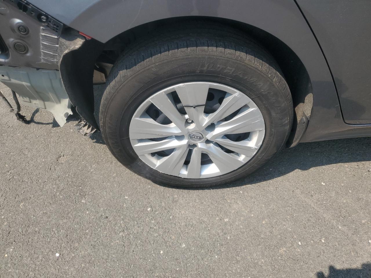 2024 Nissan Sentra S Gray vin: 3N1AB8BV5RY354513 Damage: Right Rear Wheel Cover, Broken, Replacement Required