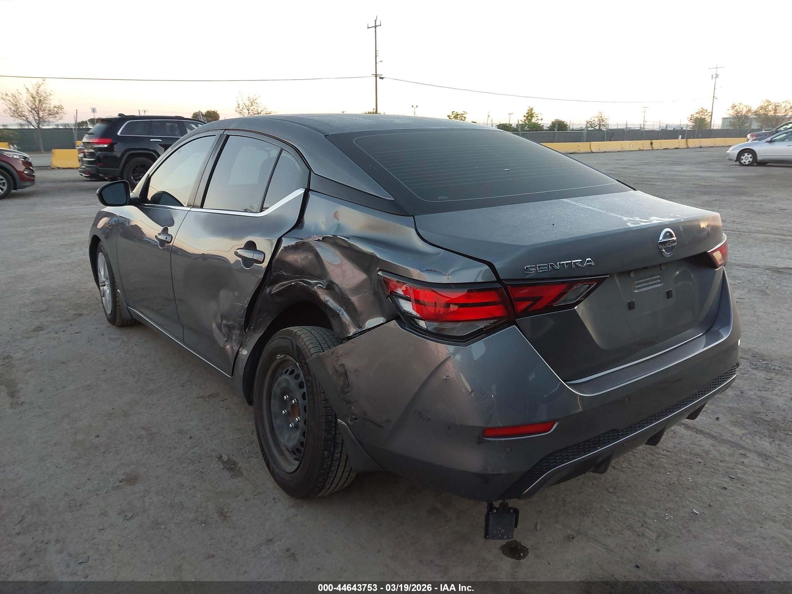 2020 Nissan Sentra S Xtronic Cvt Серый vin: 3N1AB8BV6LY228362