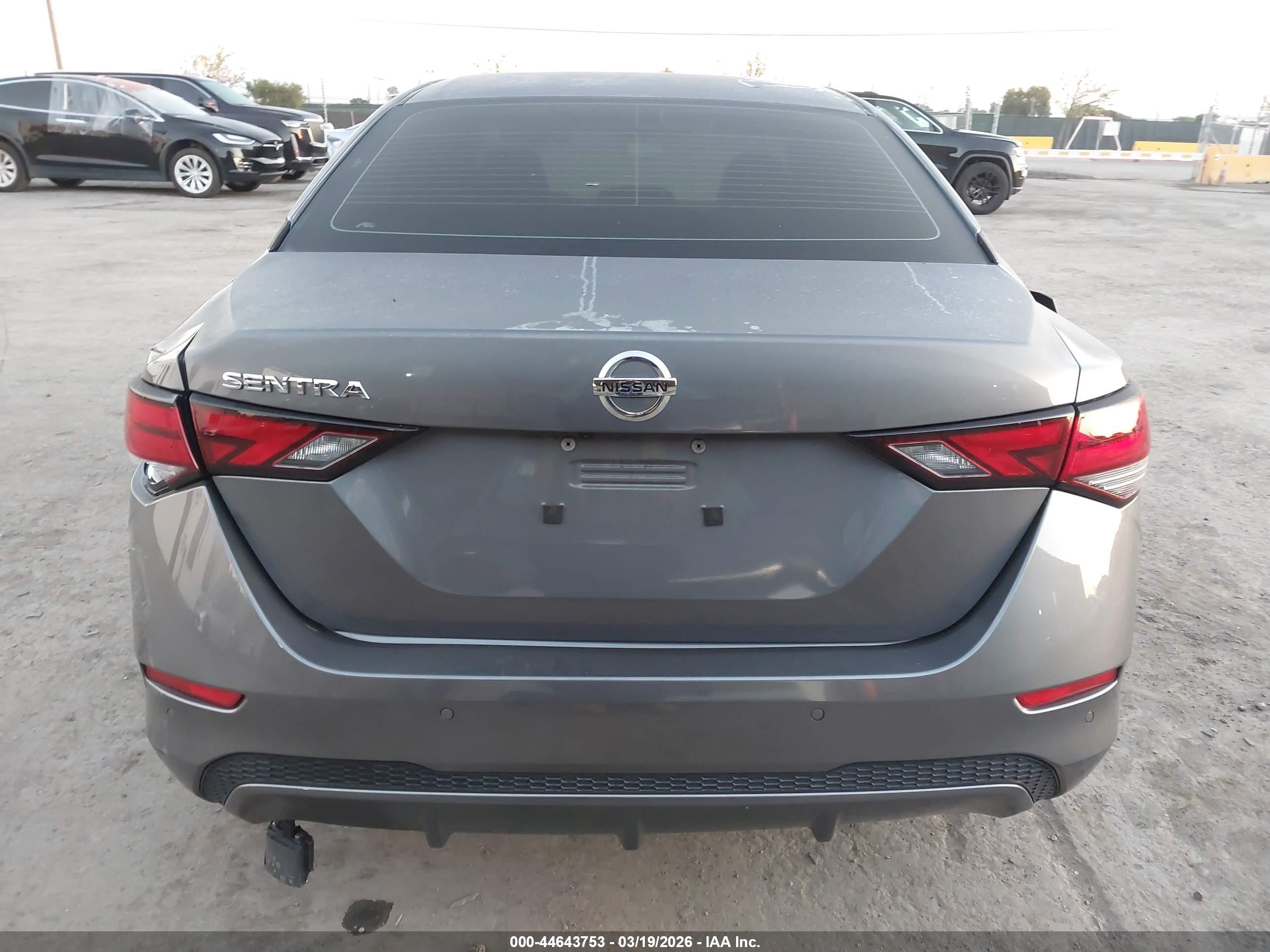 2020 Nissan Sentra S Xtronic Cvt Серый vin: 3N1AB8BV6LY228362
