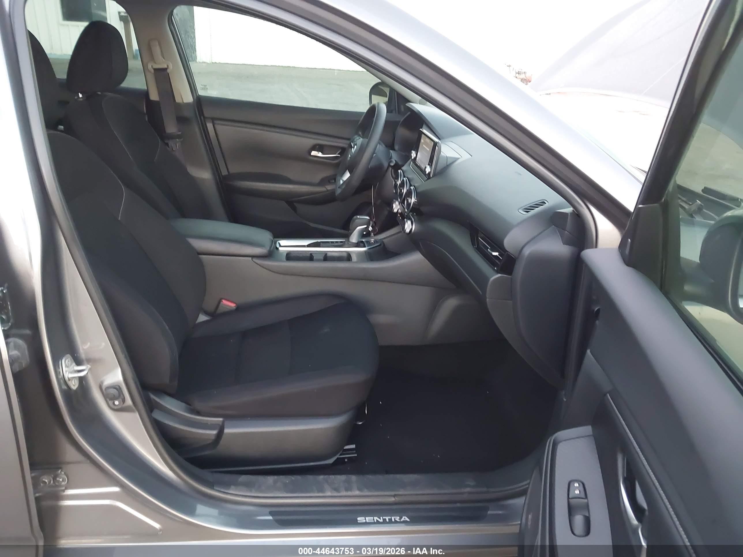 2020 Nissan Sentra S Xtronic Cvt Серый vin: 3N1AB8BV6LY228362