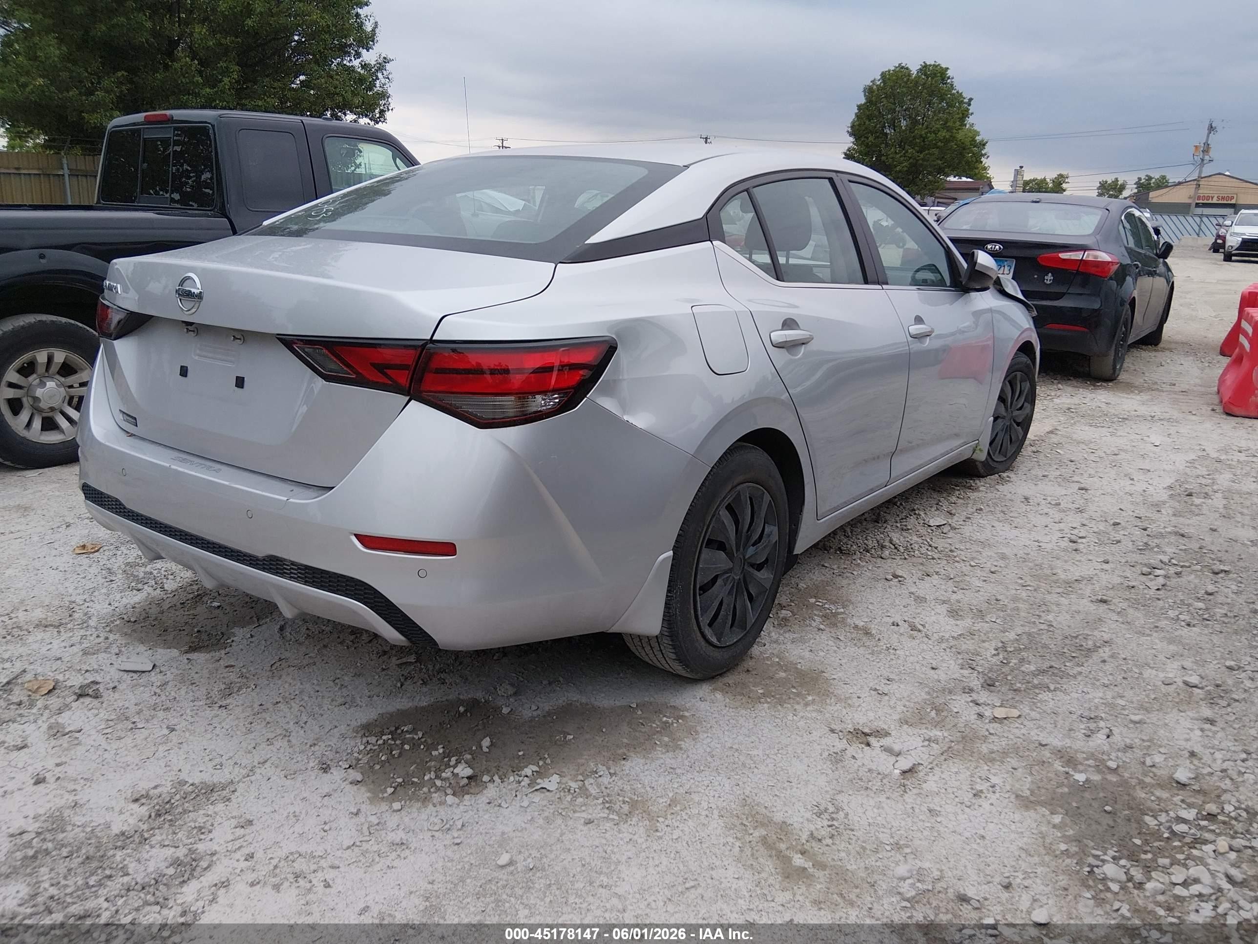 2021 Nissan Sentra S Xtronic Cvt Silver vin: 3N1AB8BVXMY305753