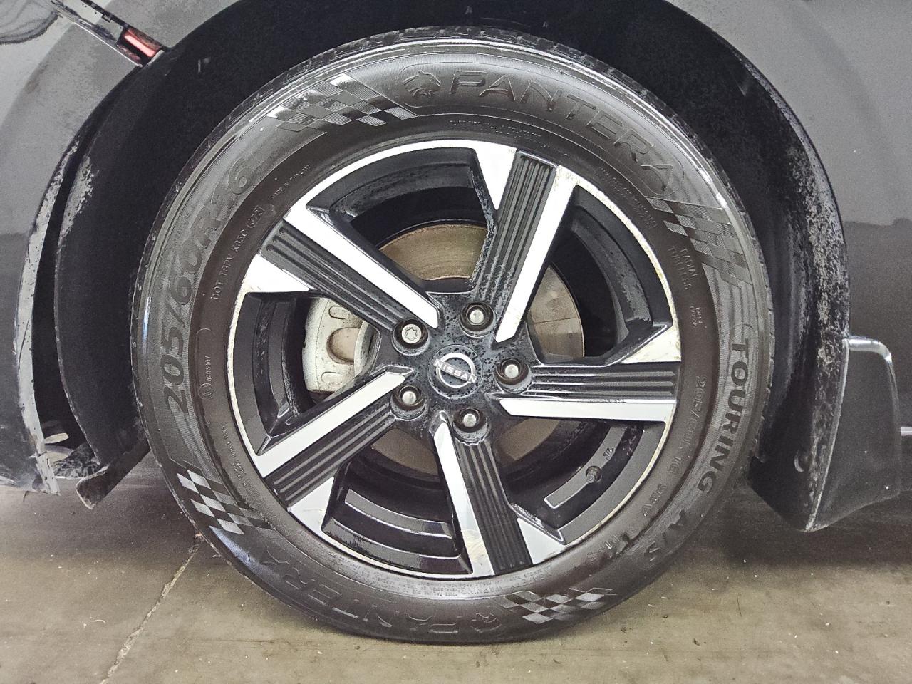 2024 Nissan Sentra Sv Черный vin: 3N1AB8CV0RY250316 Damage: Left Front Wheel, Curb Rash, > 12 Inches