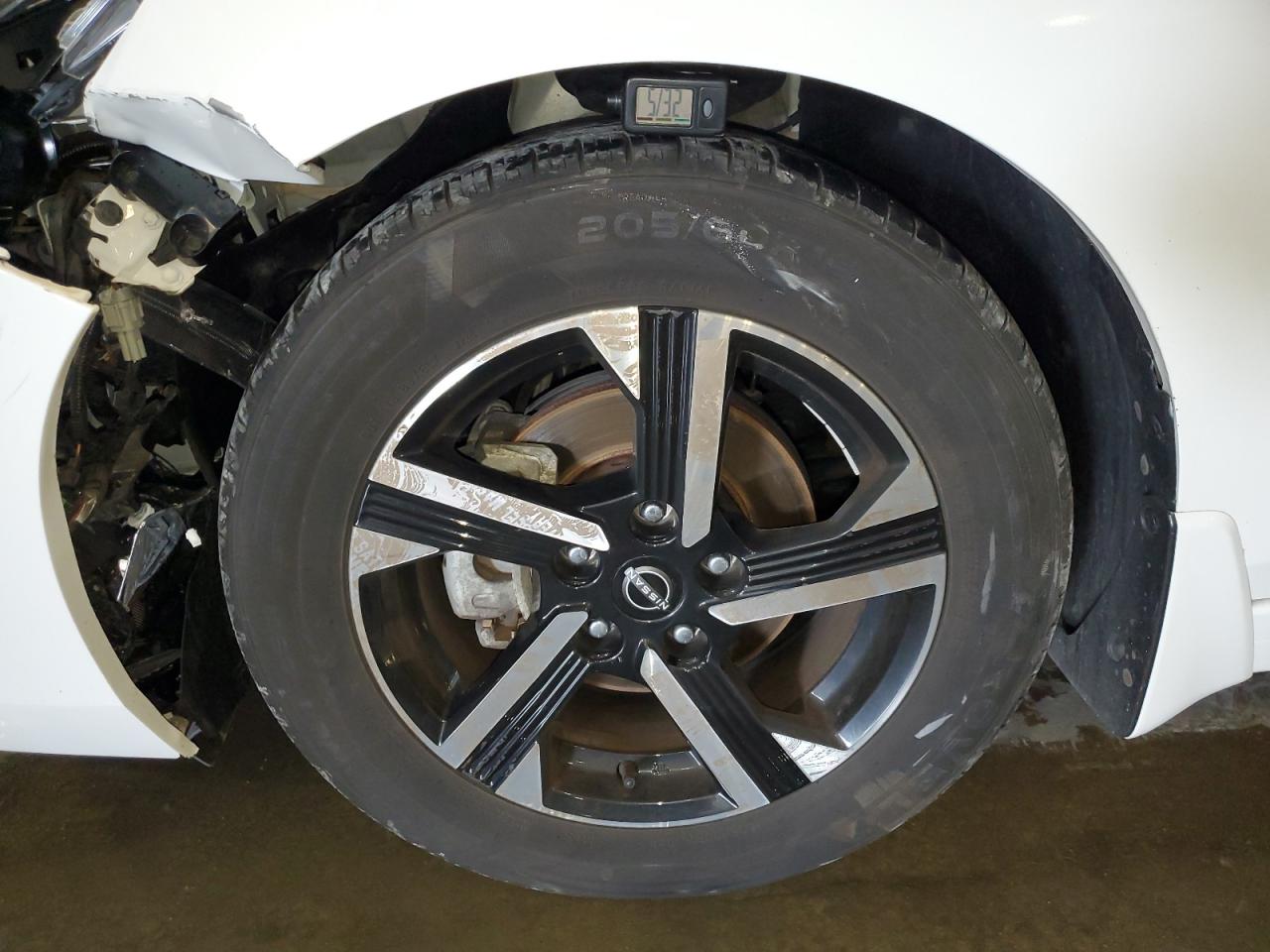 2024 Nissan Sentra Sv Белый vin: 3N1AB8CV1RY203361 Damage: Left Front Wheel, Curb Rash, > 12 Inches