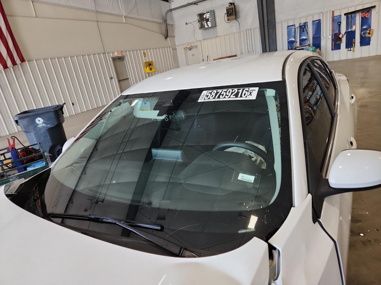 2024 Nissan Sentra Sv White vin: 3N1AB8CV1RY316341 Damage: Windshield, Broken, Replacement Required