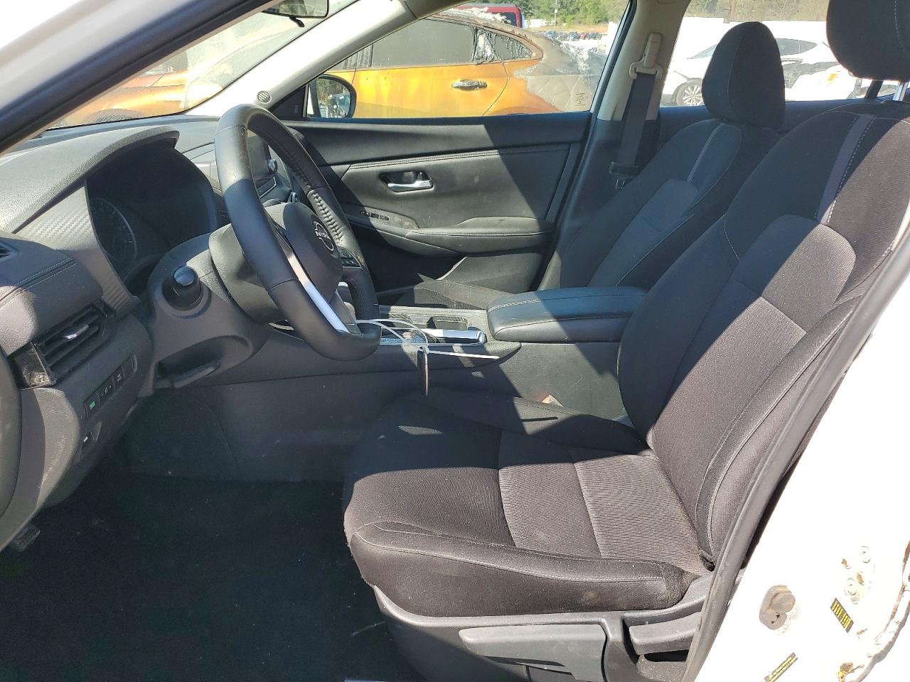 2025 Nissan Sentra Sv Белый vin: 3N1AB8CV3SY255337