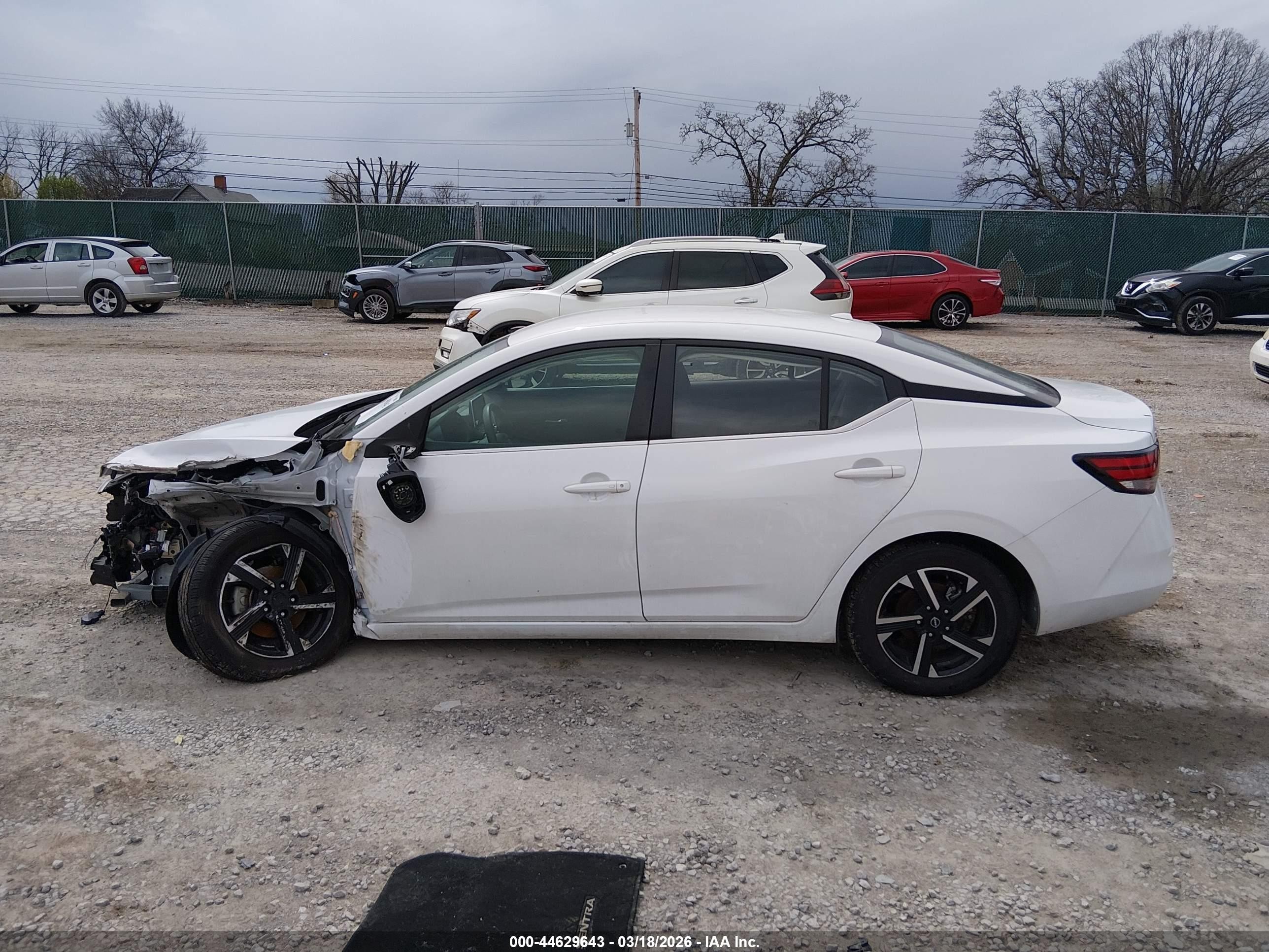 2024 Nissan Sentra Sv Xtronic Cvt Белый vin: 3N1AB8CV4RY239710