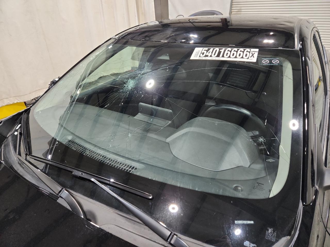 2025 Nissan Sentra Sv Black vin: 3N1AB8CV4SY380489 Damage: Windshield, Broken, Replacement Required