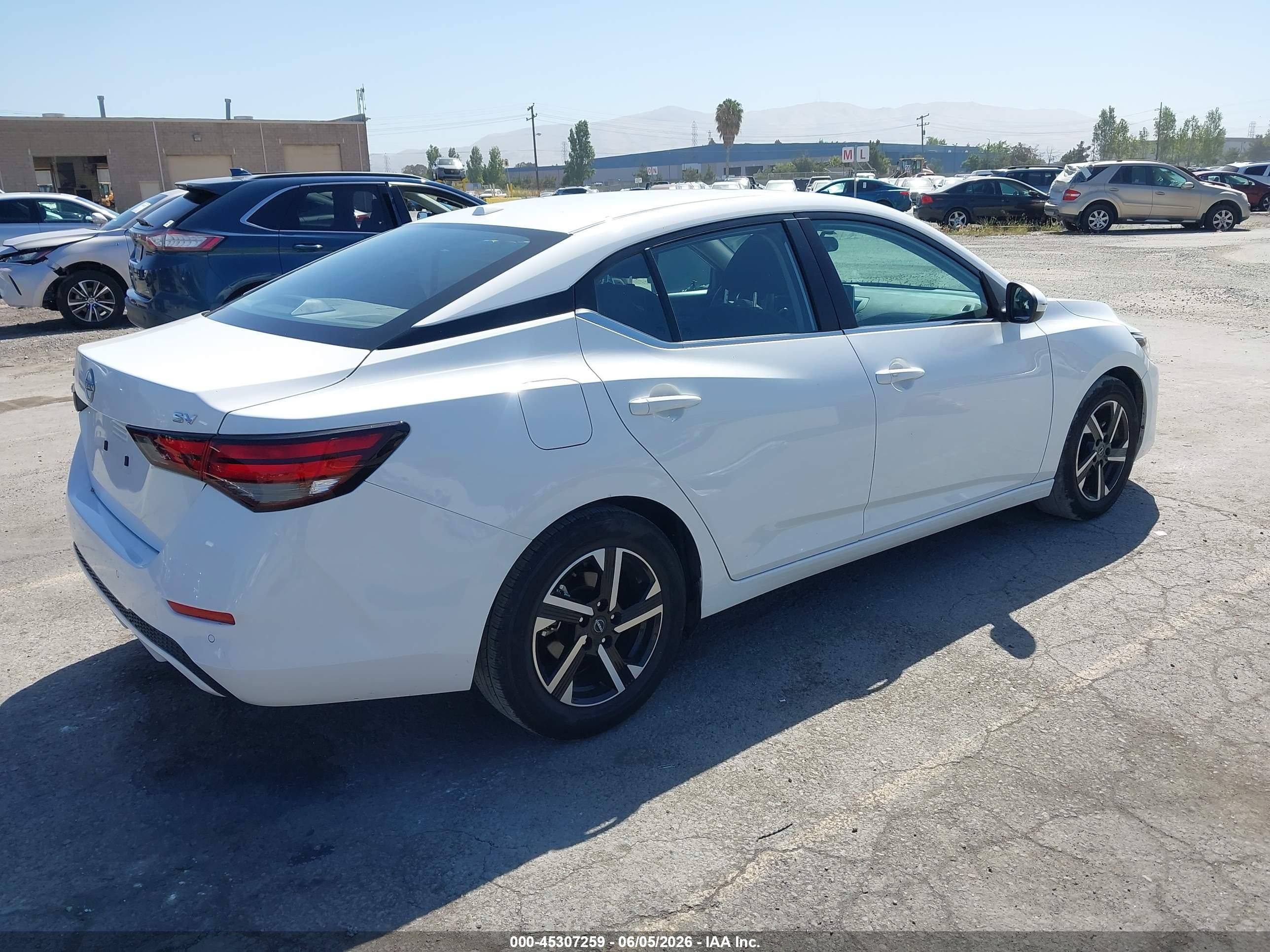2024 Nissan Sentra Sv Xtronic Cvt White vin: 3N1AB8CV7RY231181