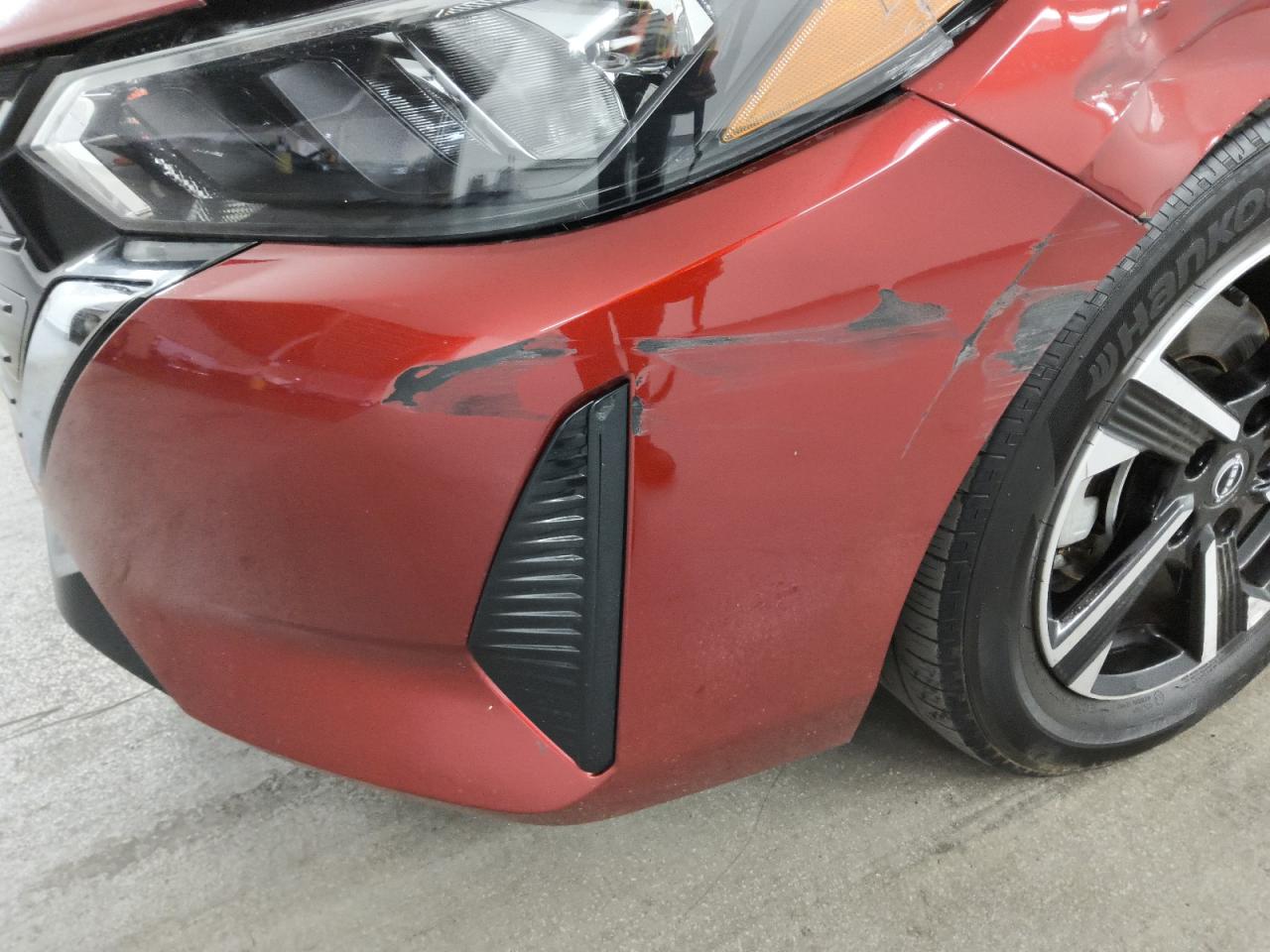 2025 Nissan Sentra Sv Brown vin: 3N1AB8CV7SY245779 Damage: Front Bumper, Scraped, > 12 Inches