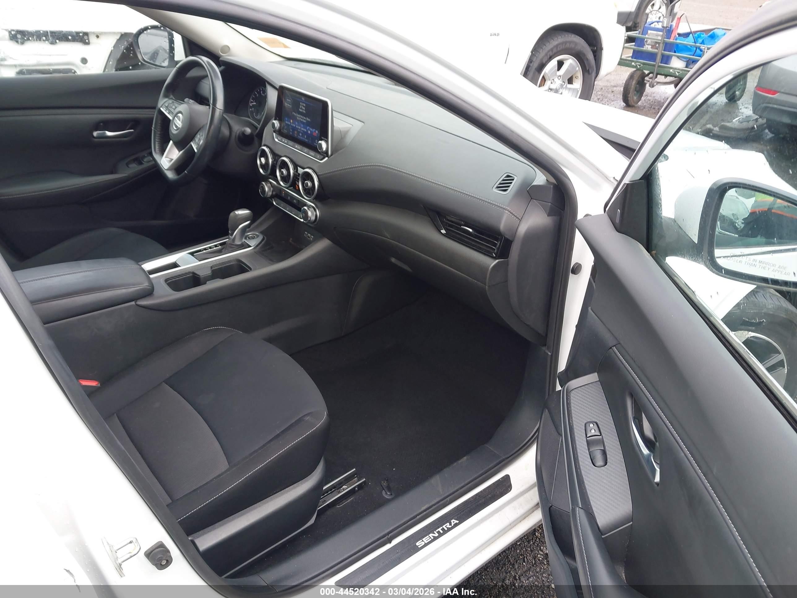 2022 Nissan Sentra Sv Xtronic Cvt Белый vin: 3N1AB8CVXNY246123