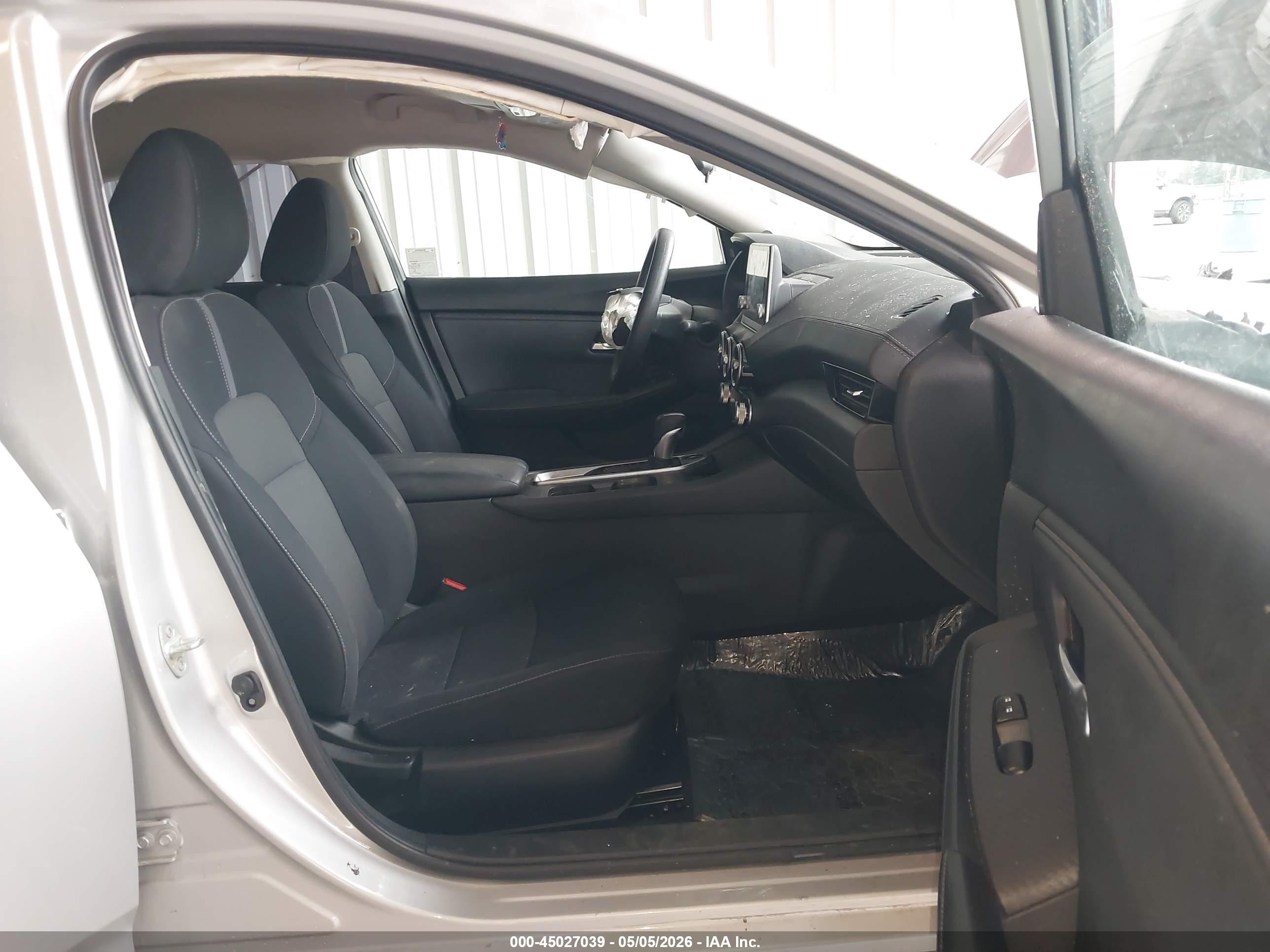 2023 Nissan Sentra Sv Xtronic Cvt Серебряный vin: 3N1AB8CVXPY303214