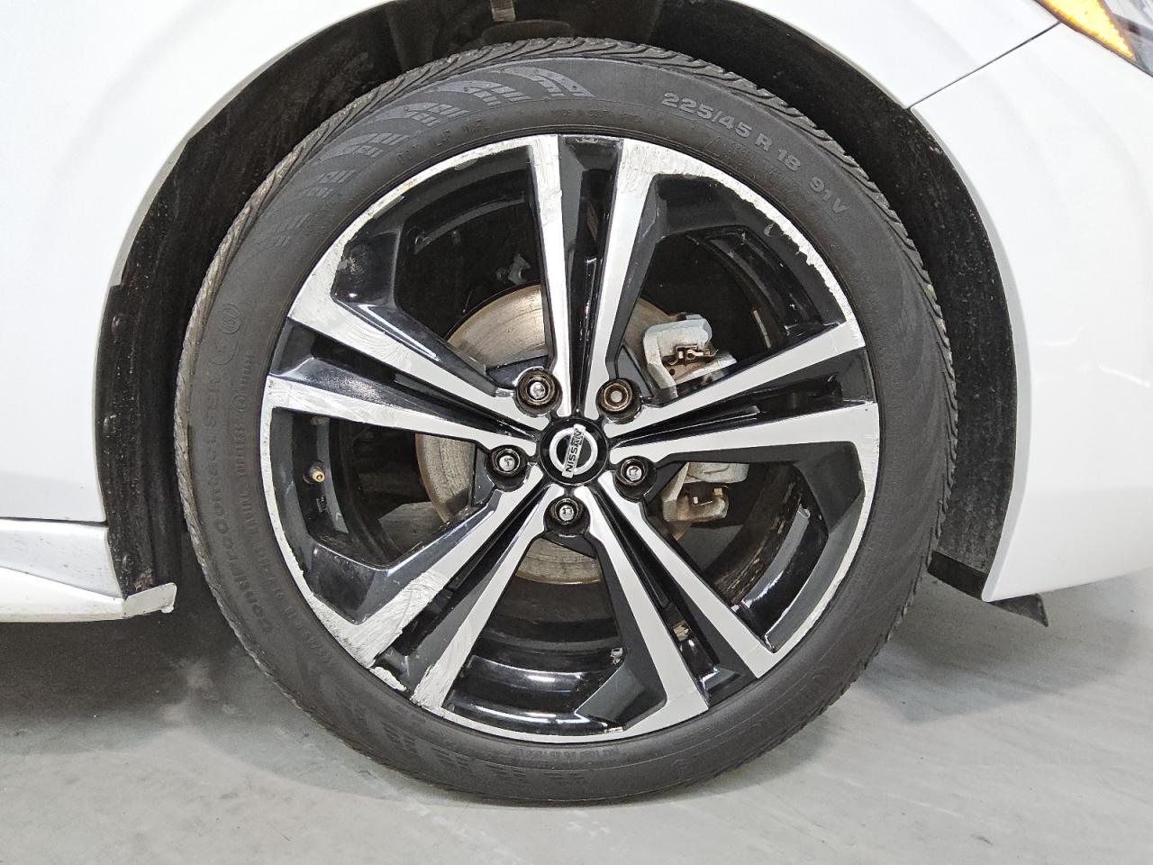 2021 Nissan Sentra Sr White vin: 3N1AB8DV8MY258879 Damage: Right Front Wheel, Curb Rash, > 12 Inches