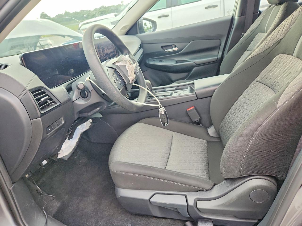 2026 Nissan Sentra Sv Gray vin: 3N1AB9CV7TY205645