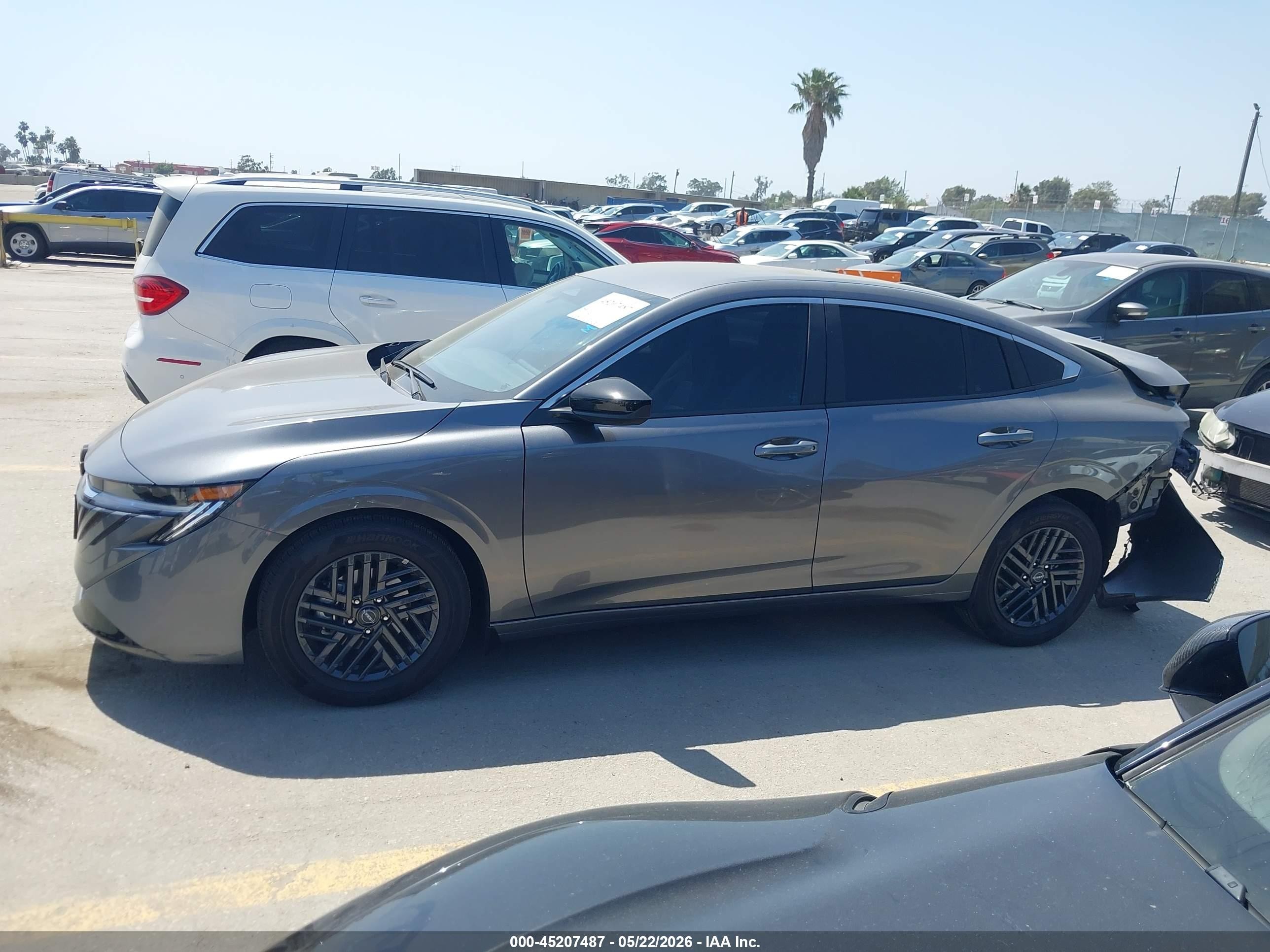 2026 Nissan Sentra Sv Gray vin: 3N1AB9CV7TY231016