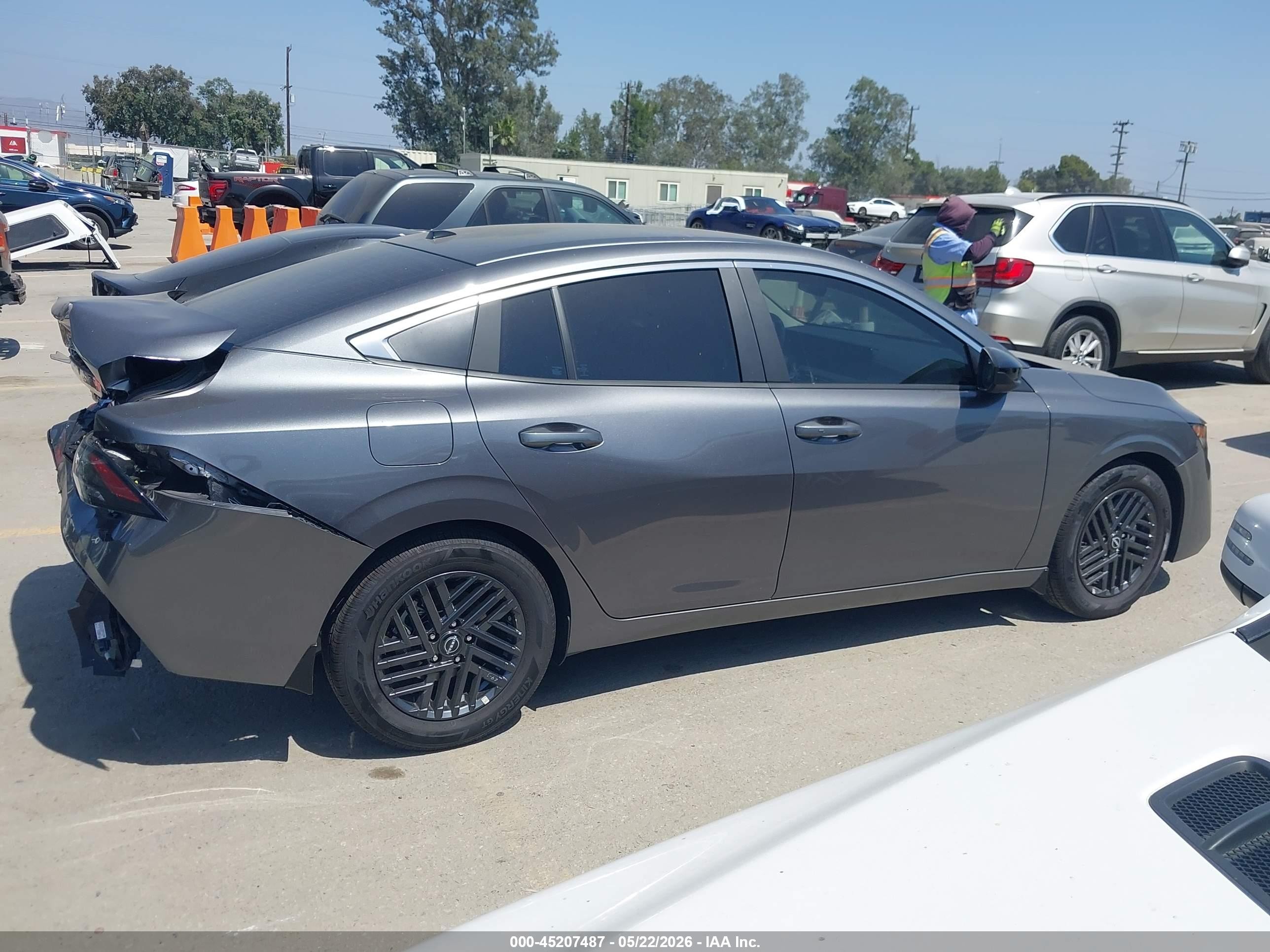 2026 Nissan Sentra Sv Gray vin: 3N1AB9CV7TY231016