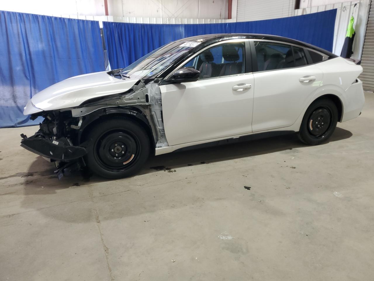 2026 Nissan Sentra Sr White vin: 3N1AB9DV1TY225663 Damage: Left Front Fender, Missing, Replacement Required