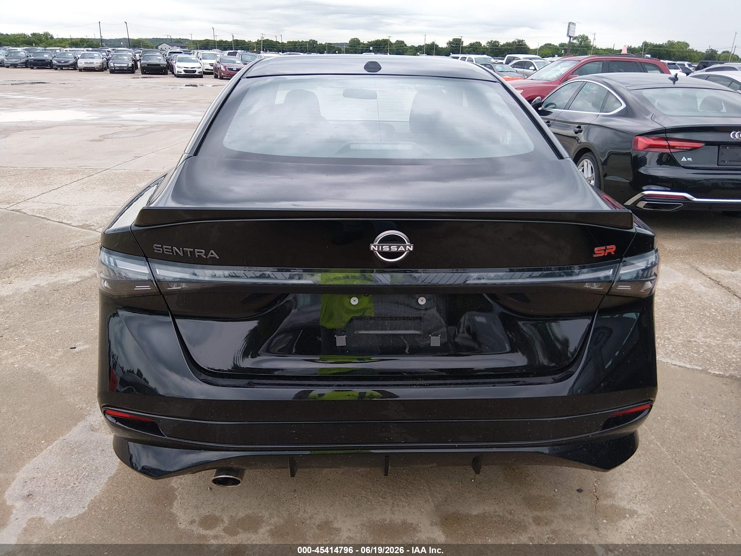 2026 Nissan Sentra Sr Black vin: 3N1AB9DV2TY253018