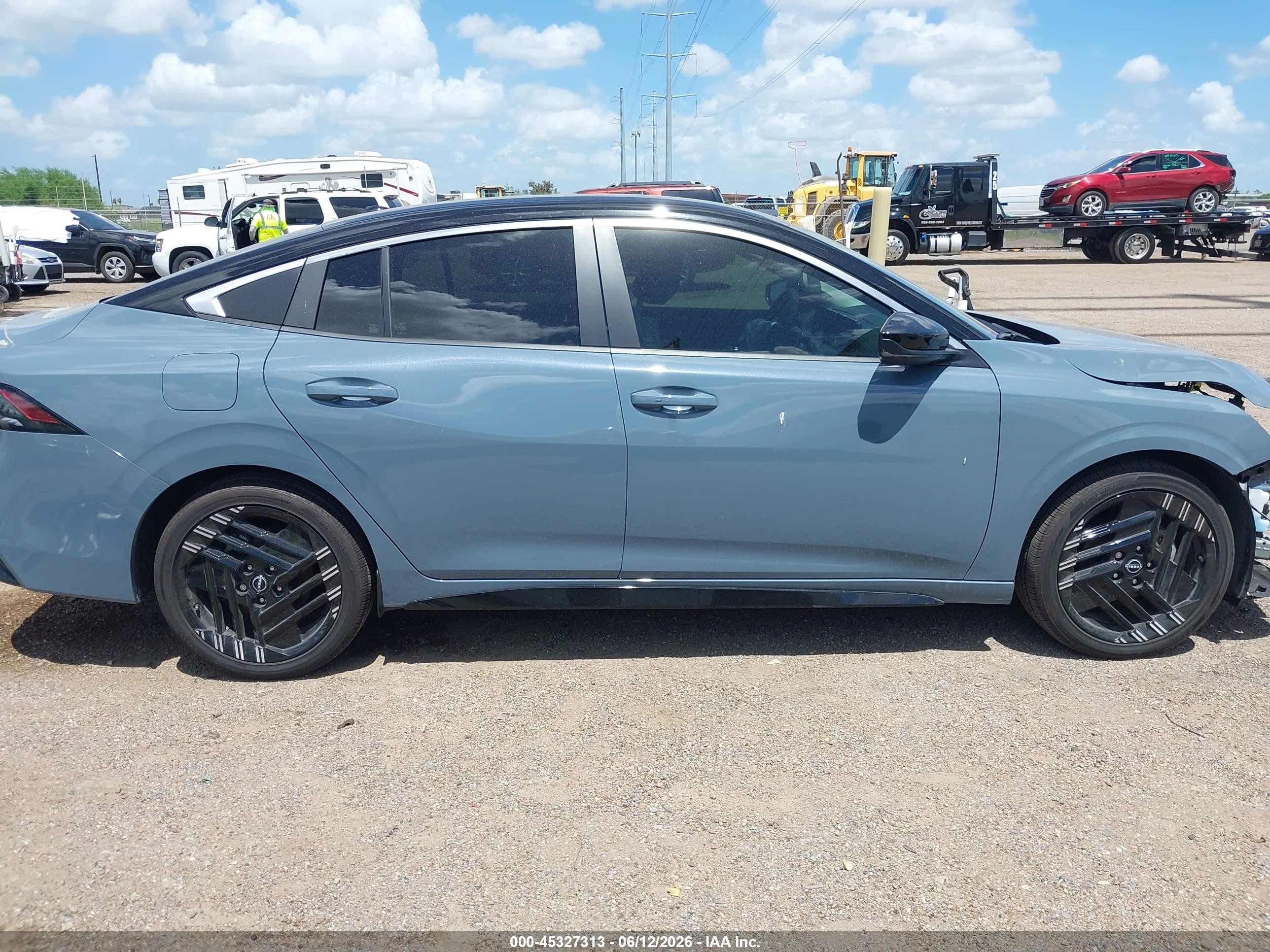 2026 Nissan Sentra Sr Blue vin: 3N1AB9DV2TY253746