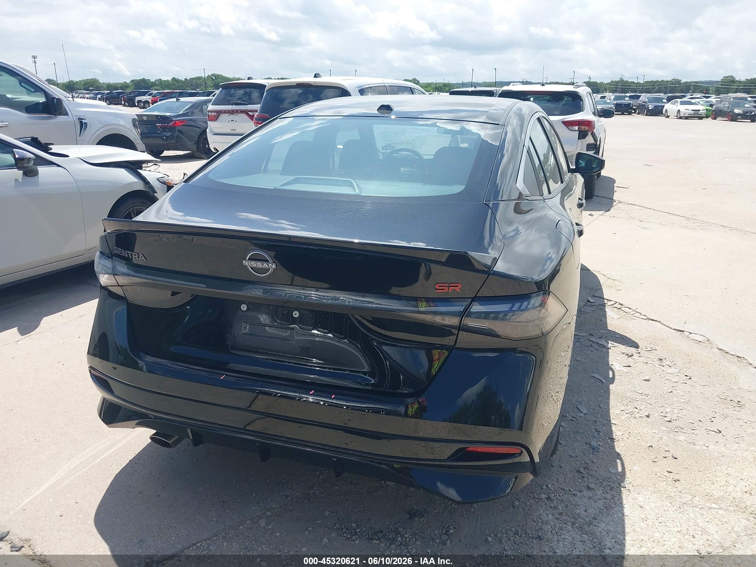 2026 Nissan Sentra Sr Black vin: 3N1AB9DVXTY231137