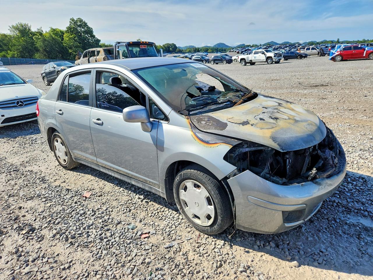 2007 Nissan Versa 1.8 S Gray vin: 3N1BC11E07L449937