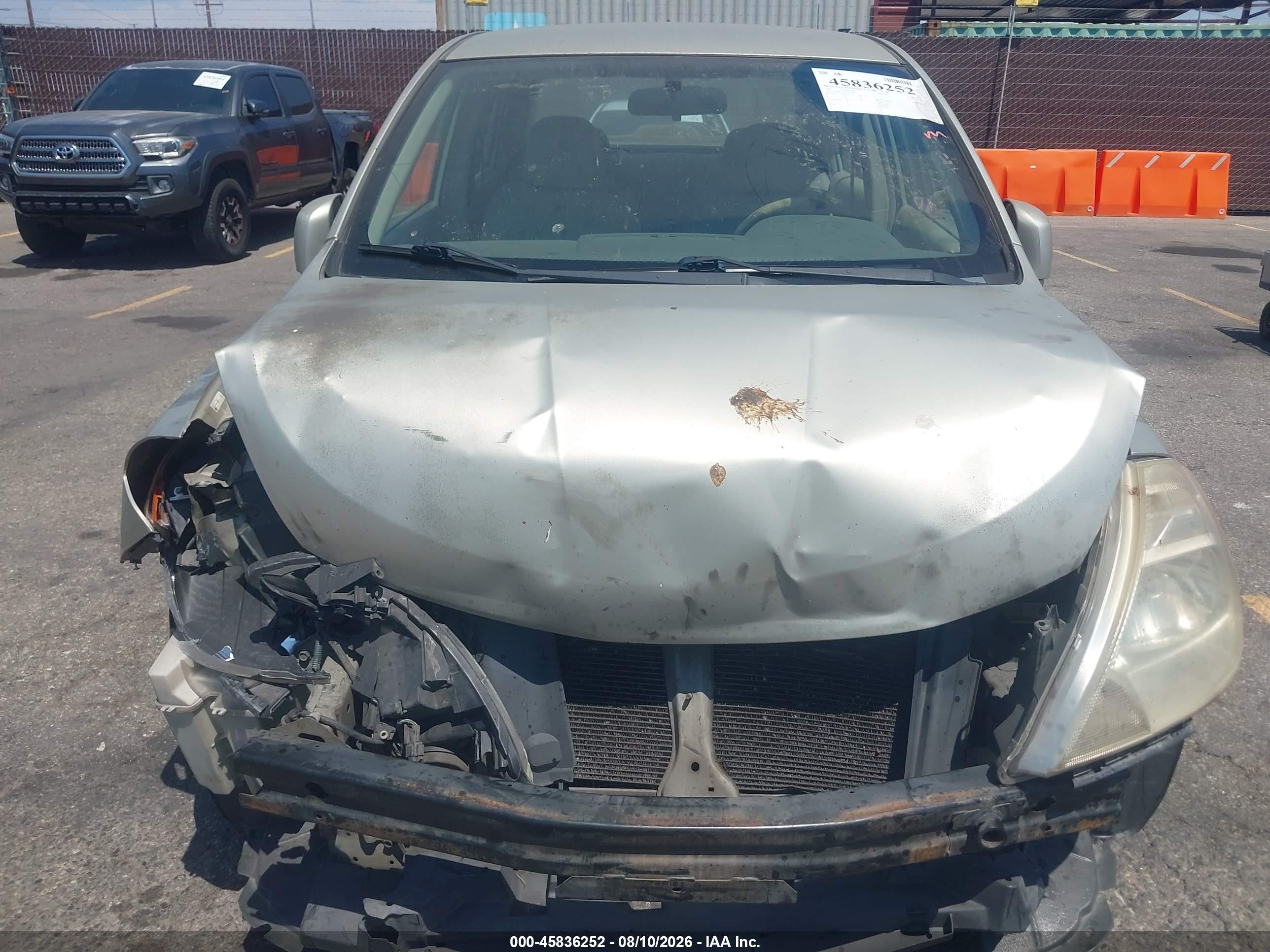 2007 Nissan Versa 1.8s Tan vin: 3N1BC11E07L459061