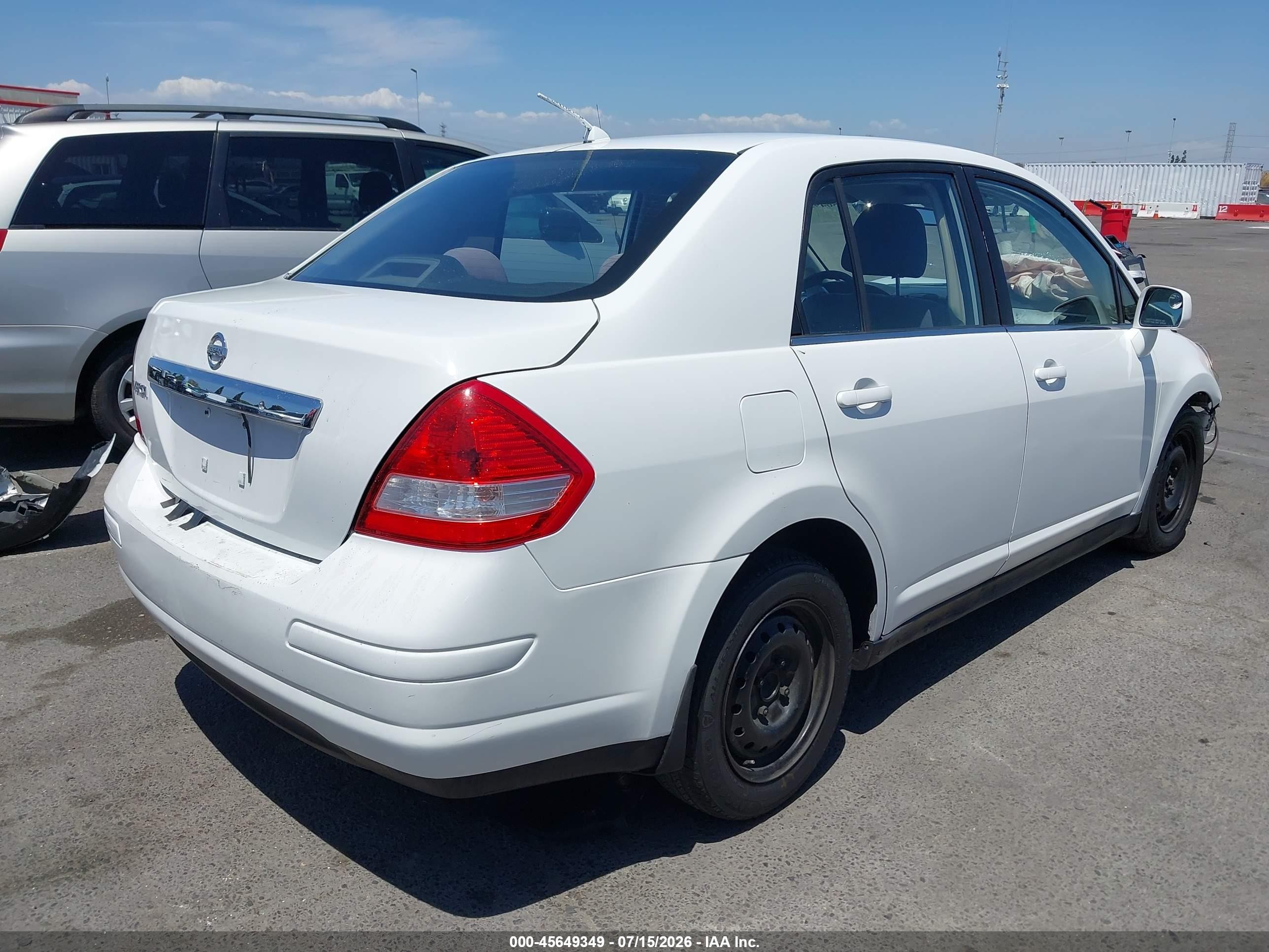 2008 Nissan Versa 1.8 S White vin: 3N1BC11E08L388459