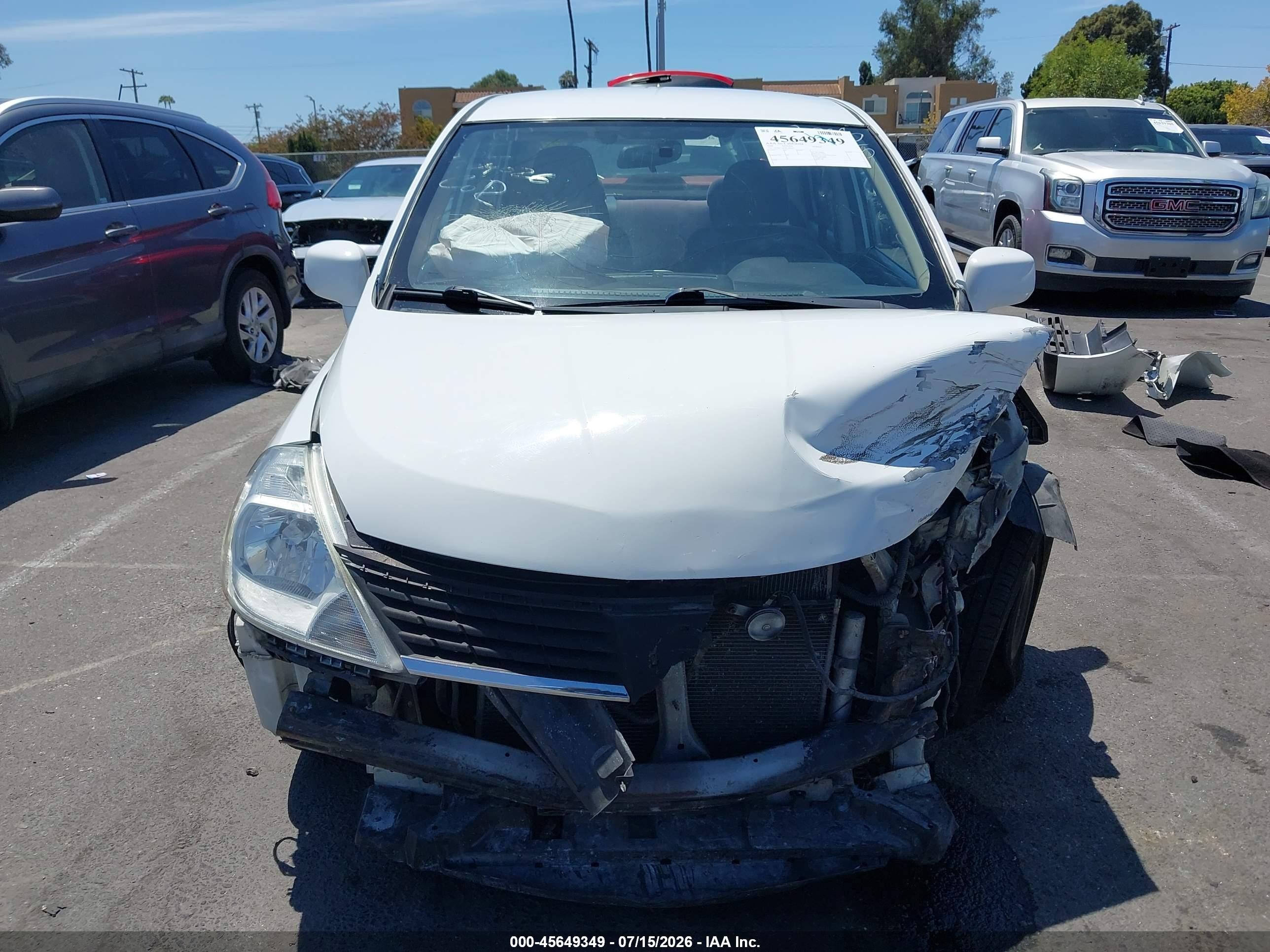 2008 Nissan Versa 1.8 S White vin: 3N1BC11E08L388459