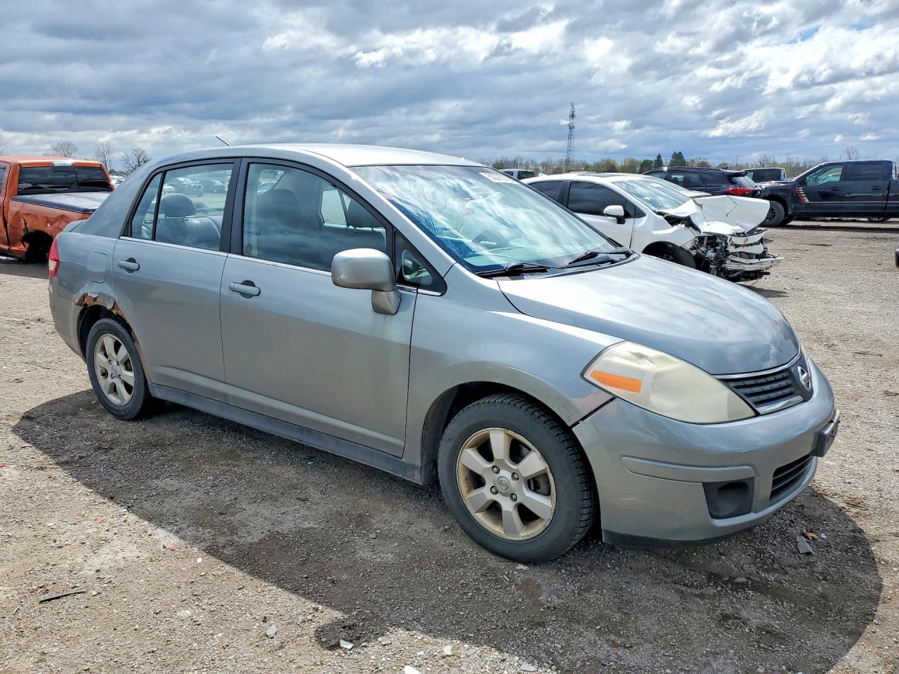 2008 Nissan Versa 1.8 S Серый vin: 3N1BC11E08L393774
