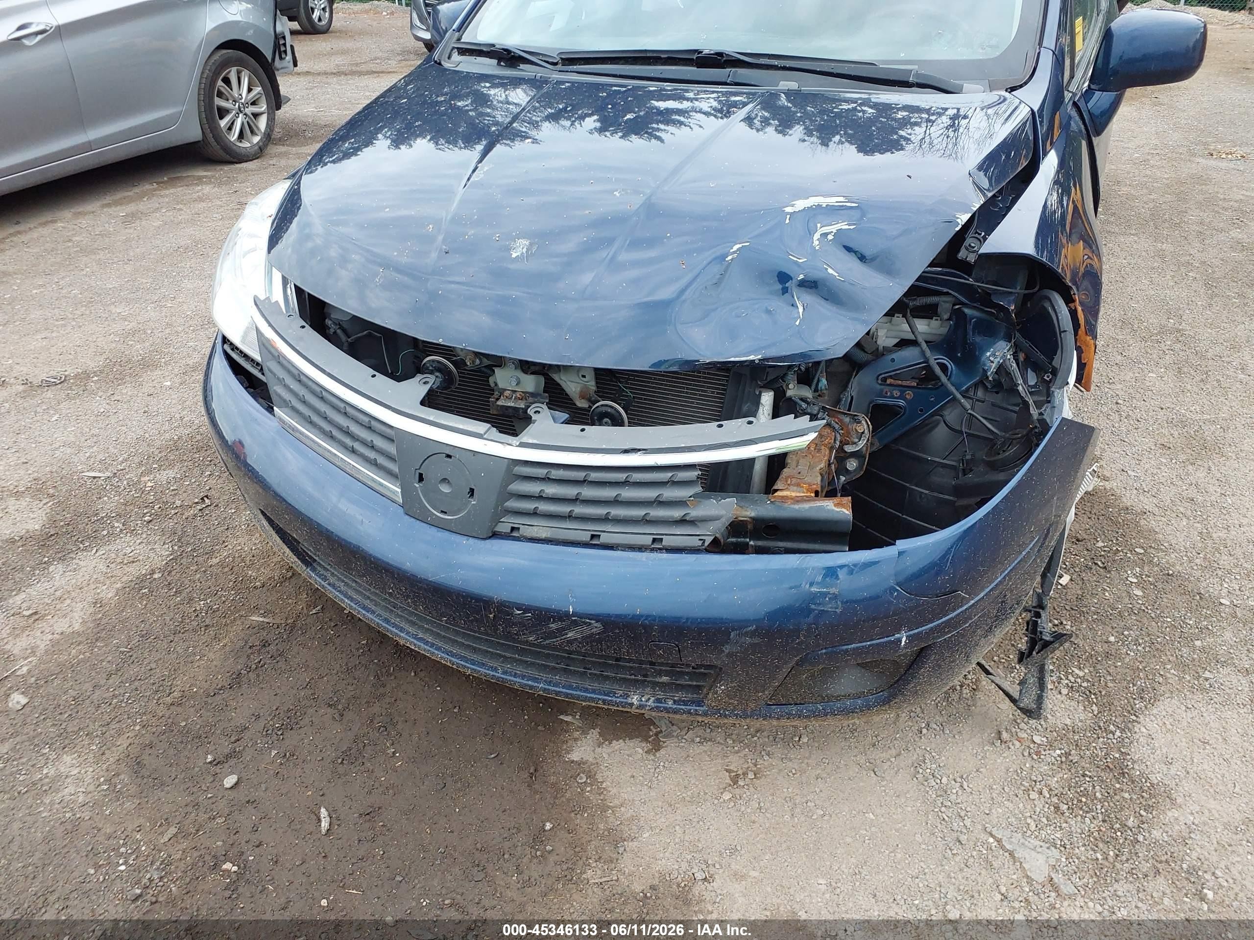 2008 Nissan Versa 1.8sl Blue vin: 3N1BC11E08L395699