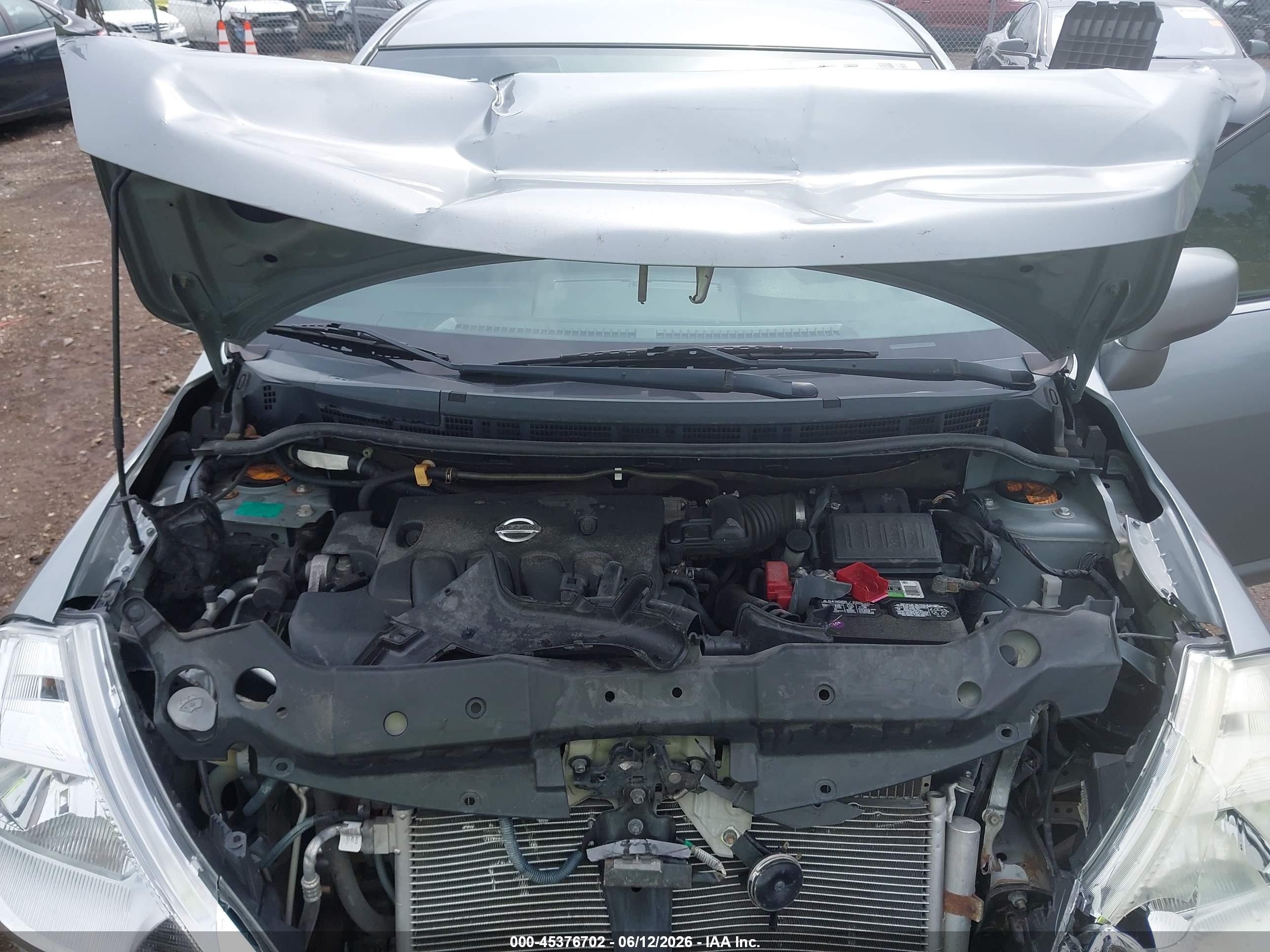 2008 Nissan Versa 1.8 S Silver vin: 3N1BC11E08L456274