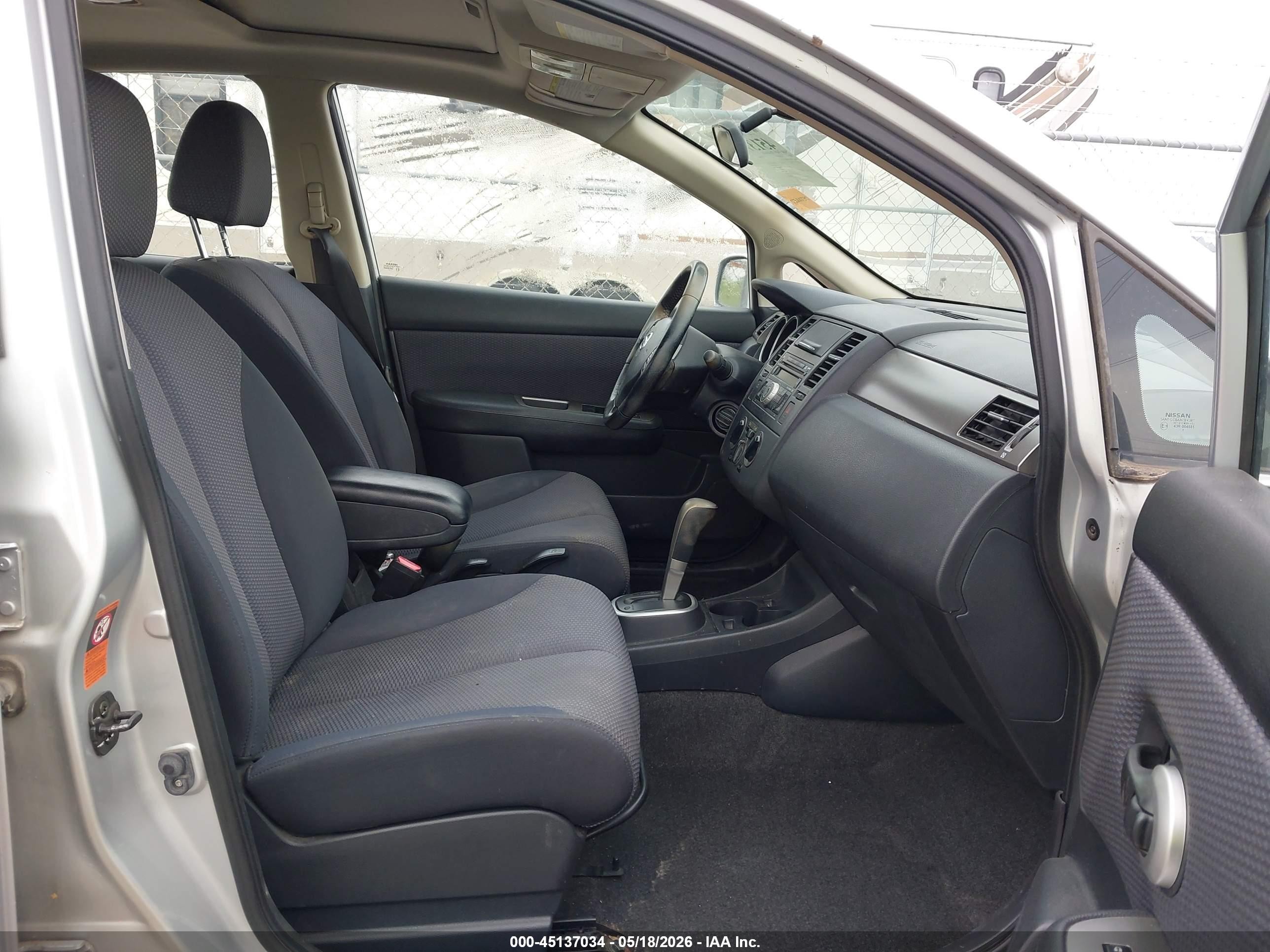 2009 Nissan Versa 1.8sl Silver vin: 3N1BC11E09L355303