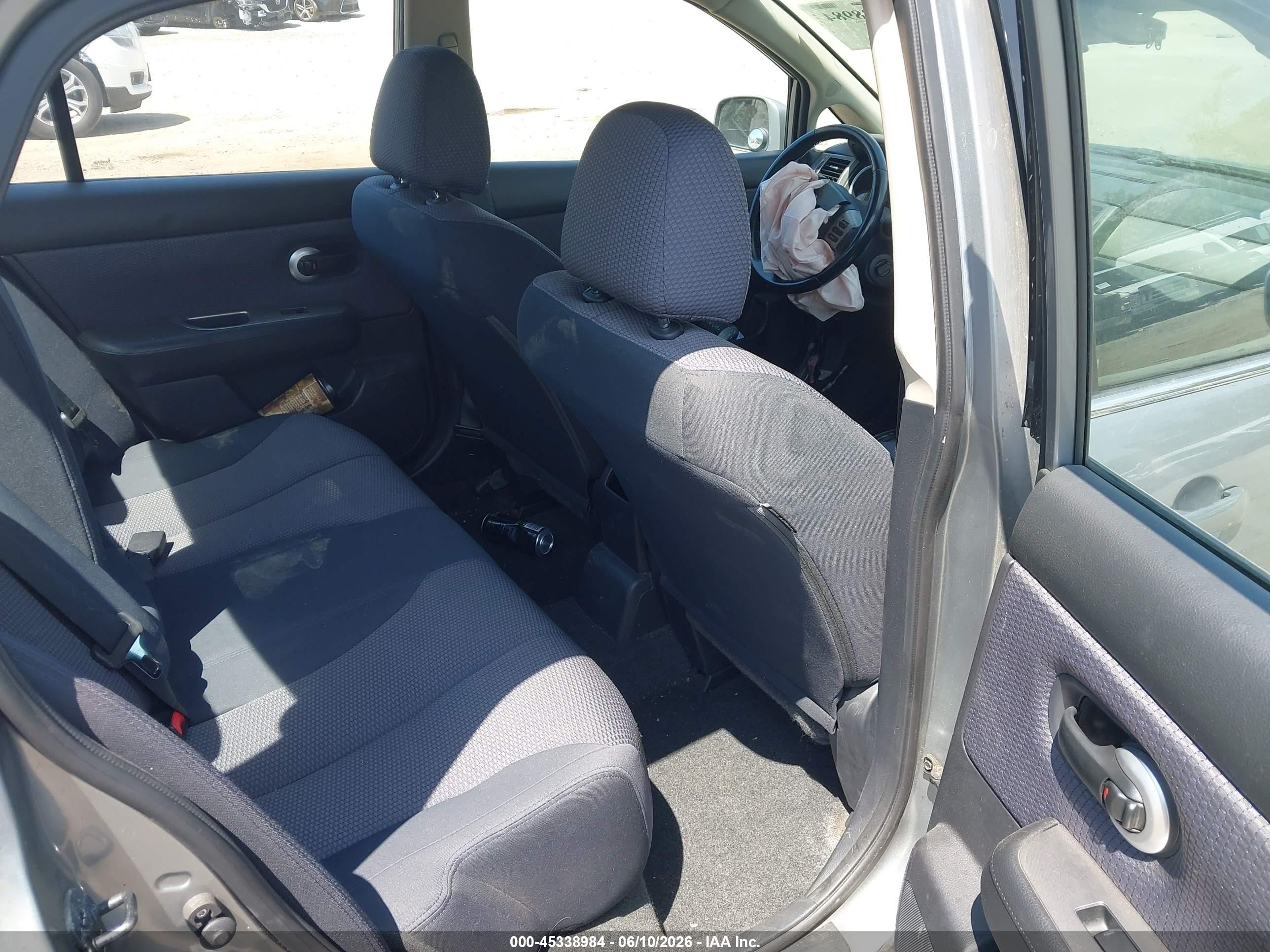2009 Nissan Versa 1.8sl Серый vin: 3N1BC11E09L362591