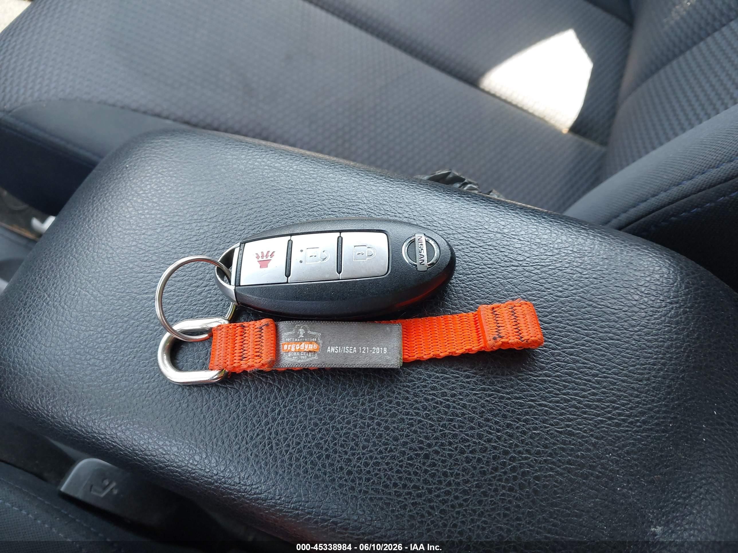 2009 Nissan Versa 1.8sl Серый vin: 3N1BC11E09L362591