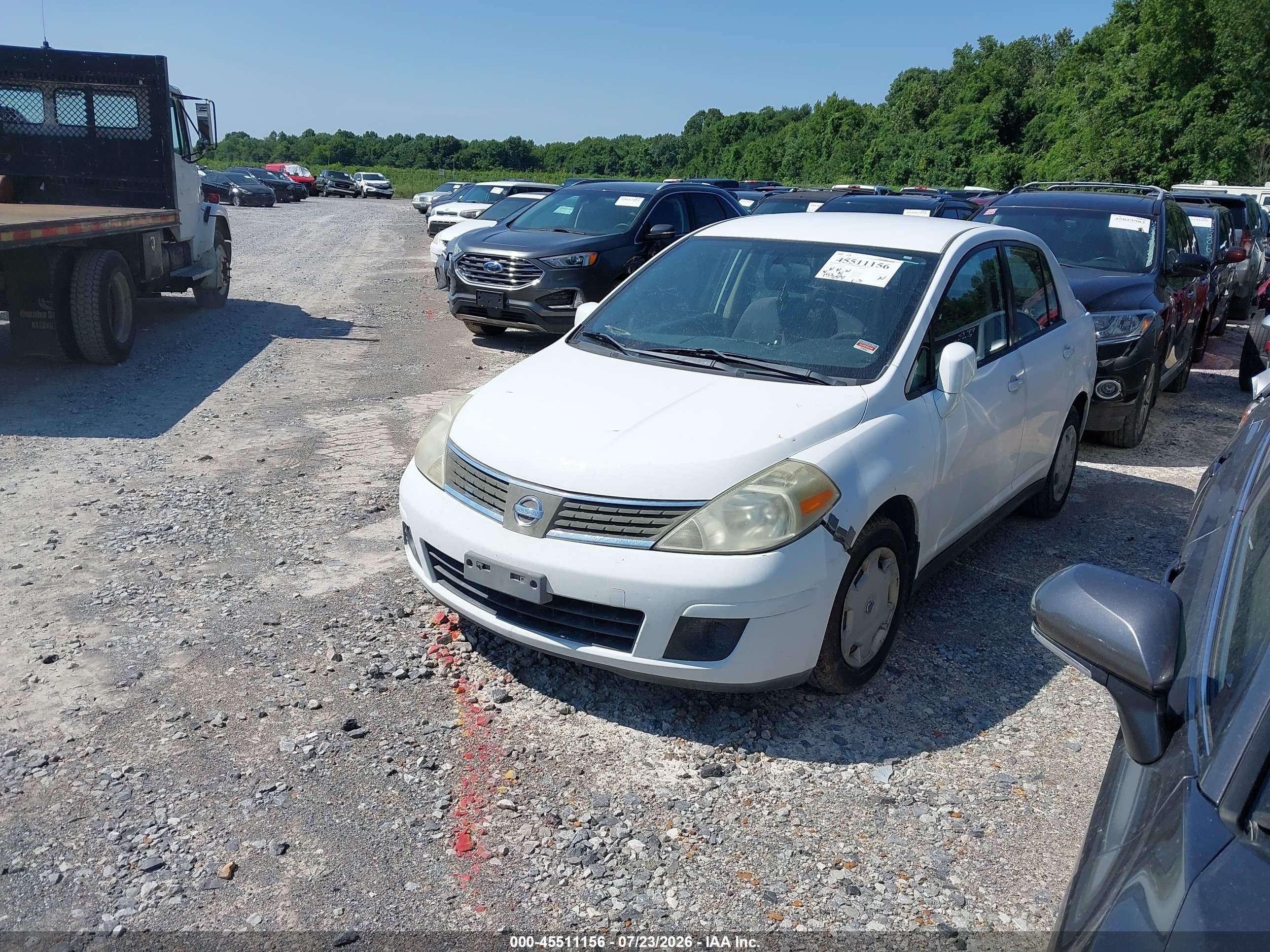 2009 Nissan Versa 1.8s White vin: 3N1BC11E09L425267