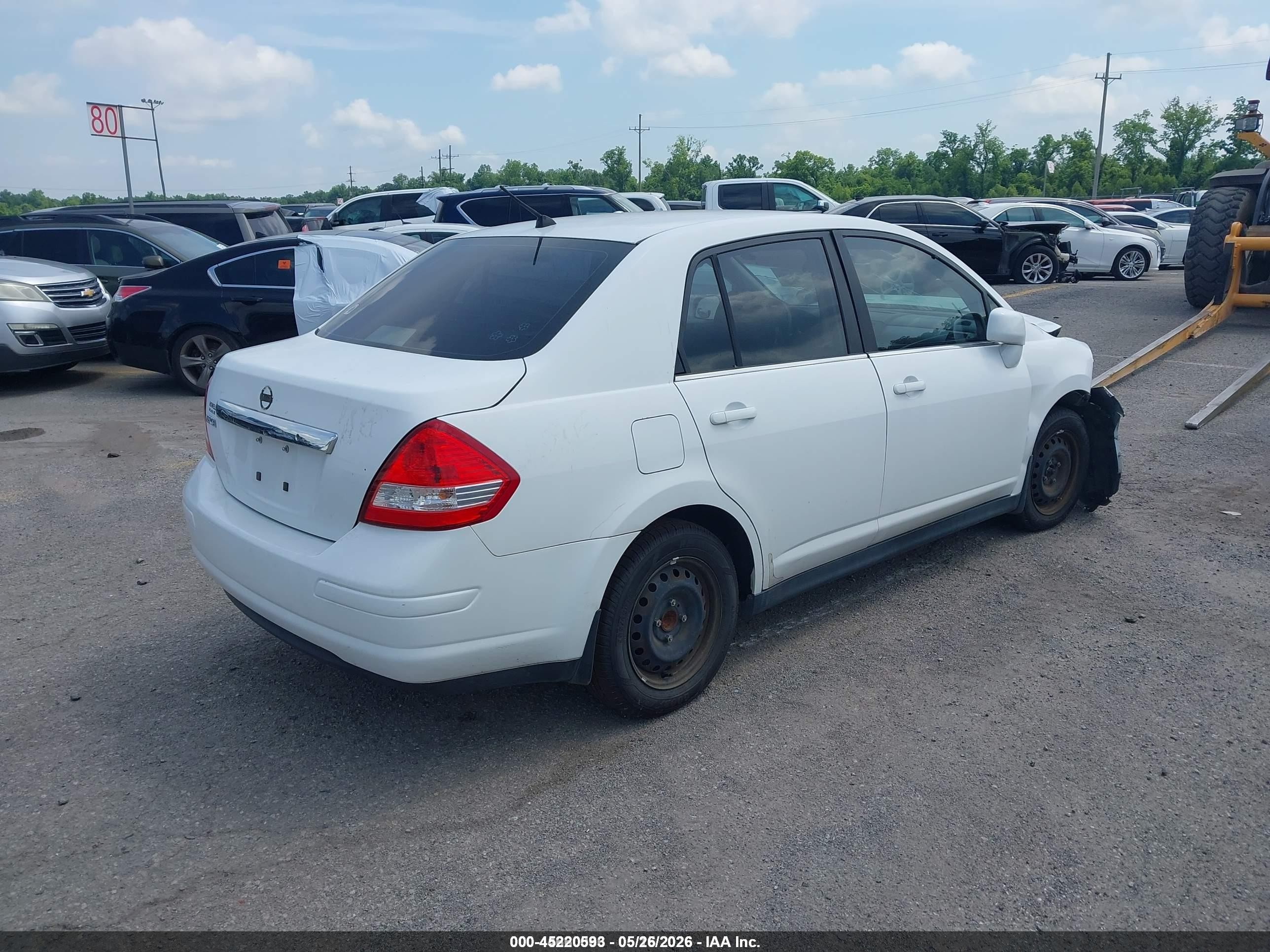 2008 Nissan Versa 1.8s White vin: 3N1BC11E18L392875