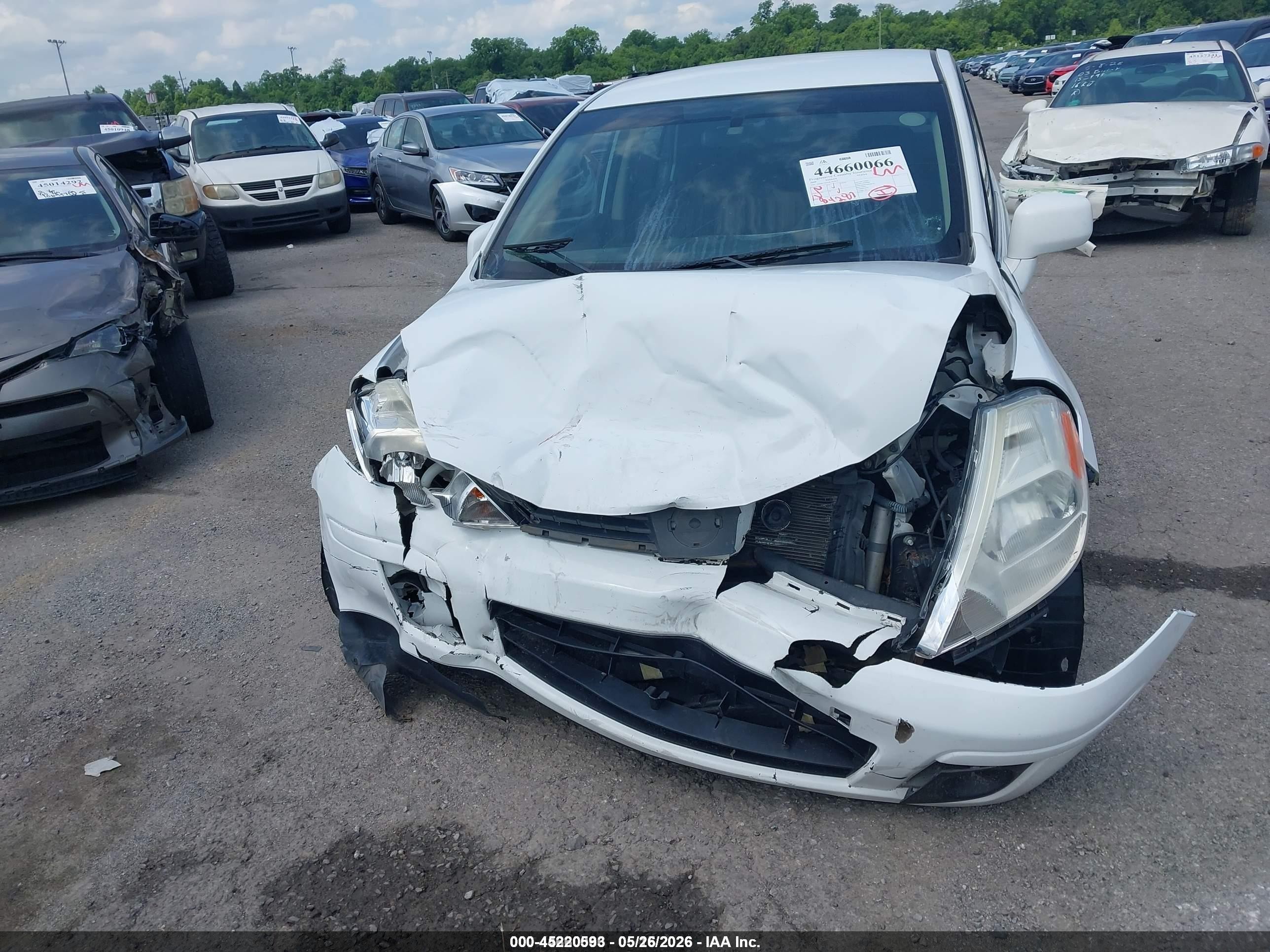 2008 Nissan Versa 1.8s White vin: 3N1BC11E18L392875