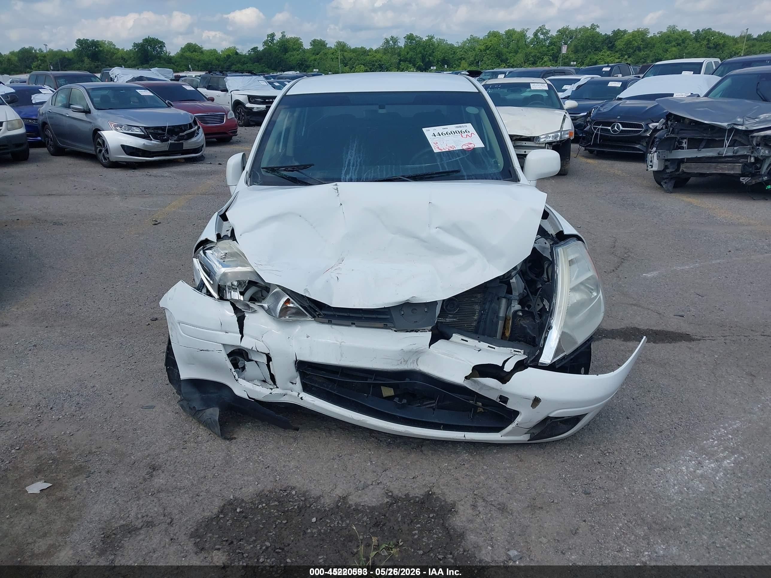 2008 Nissan Versa 1.8s White vin: 3N1BC11E18L392875