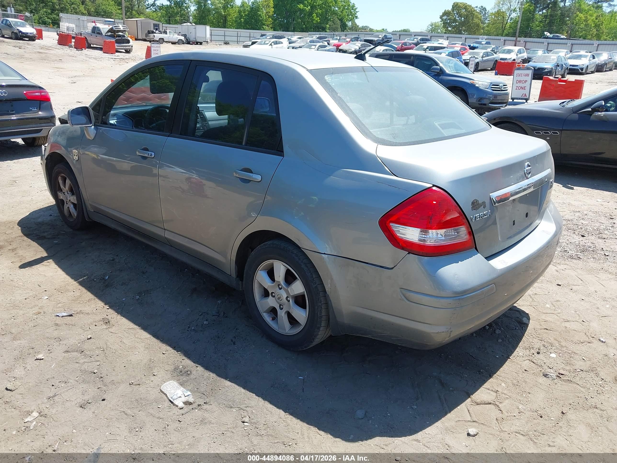 2009 Nissan Versa 1.8sl Silver vin: 3N1BC11E19L396992