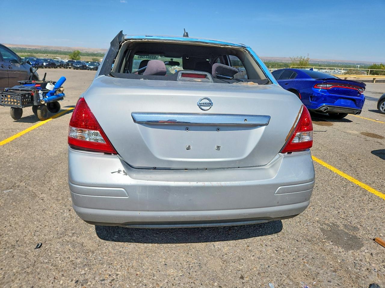 2009 Nissan Versa 1.8 S Серебряный vin: 3N1BC11E19L494937