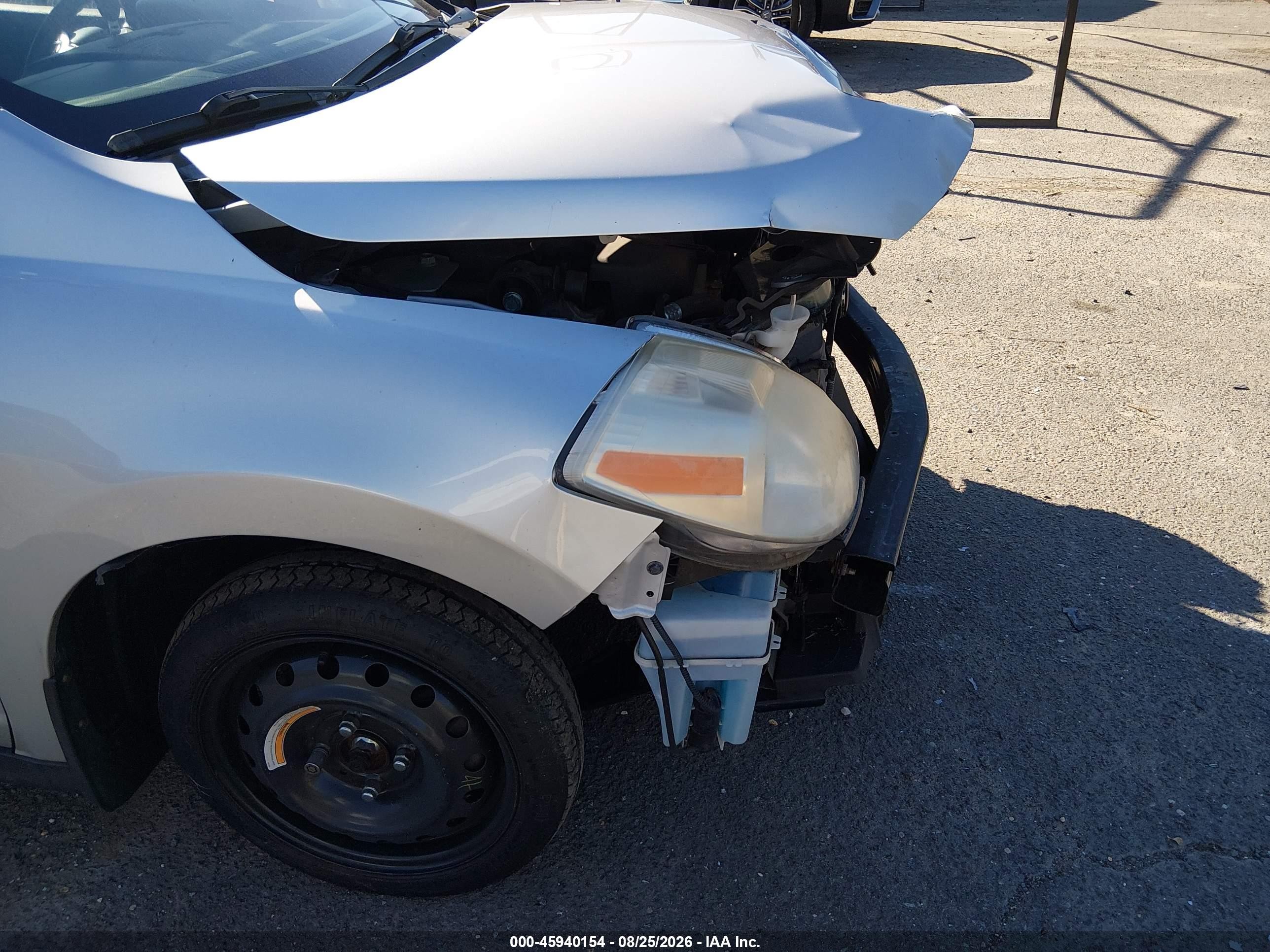 2007 Nissan Versa 1.8sl Silver vin: 3N1BC11E27L446022