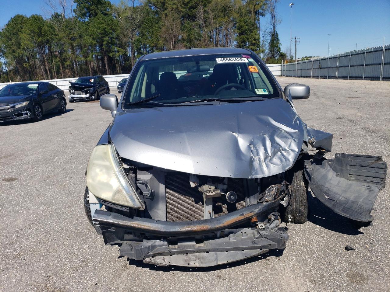 2009 Nissan Versa 1.8 S Silver vin: 3N1BC11E29L365492