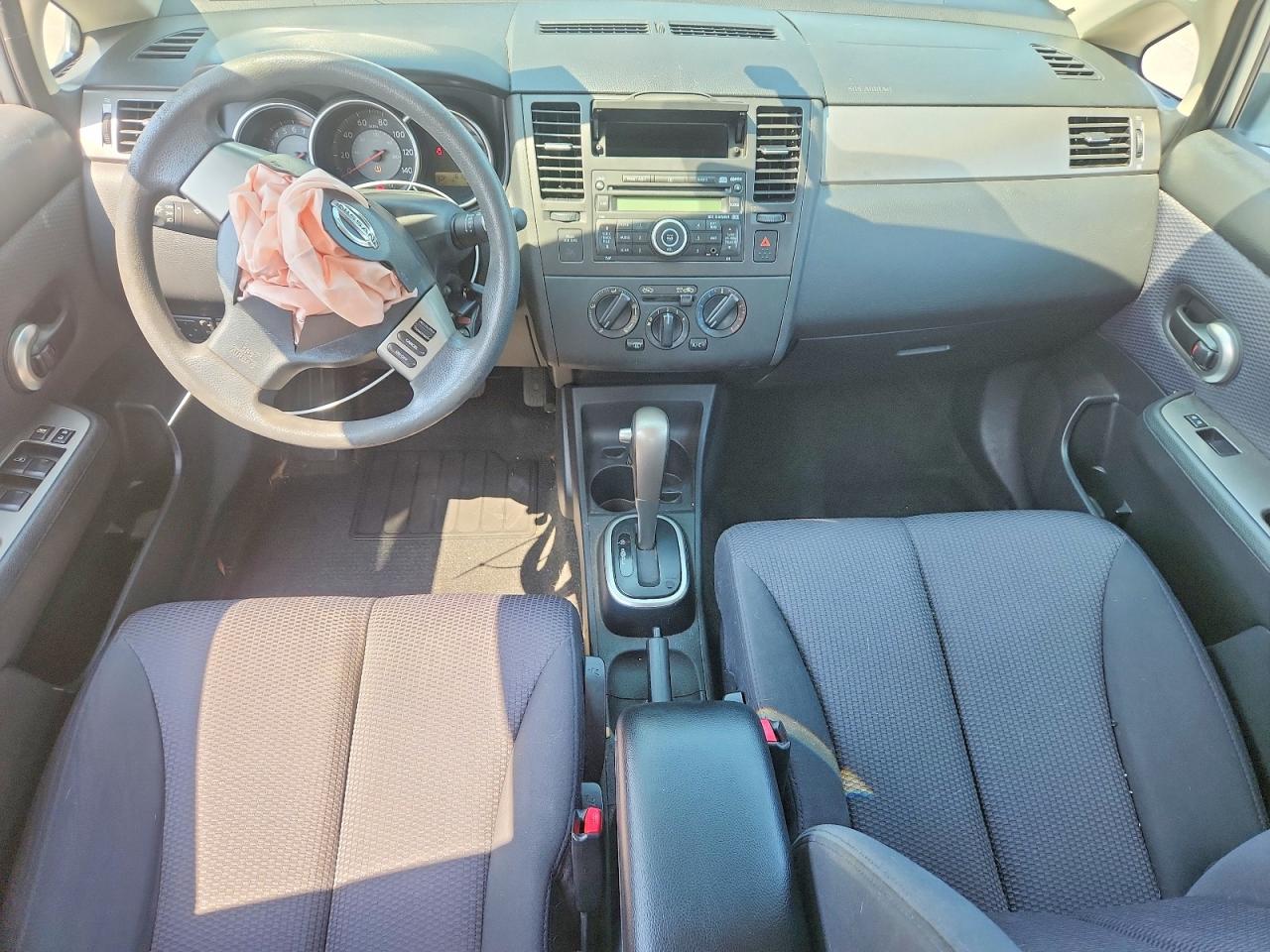 2007 Nissan Versa 1.8 S Silver vin: 3N1BC11E37L425261