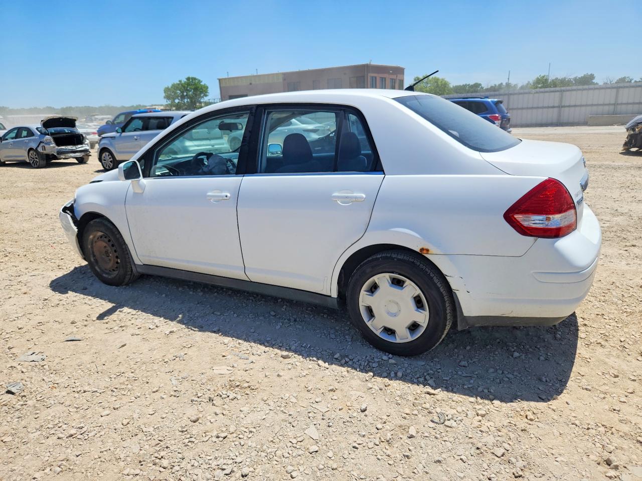 2007 Nissan Versa 1.8 S White vin: 3N1BC11E37L445297