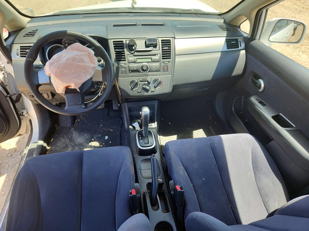 2007 Nissan Versa 1.8 S White vin: 3N1BC11E37L445297